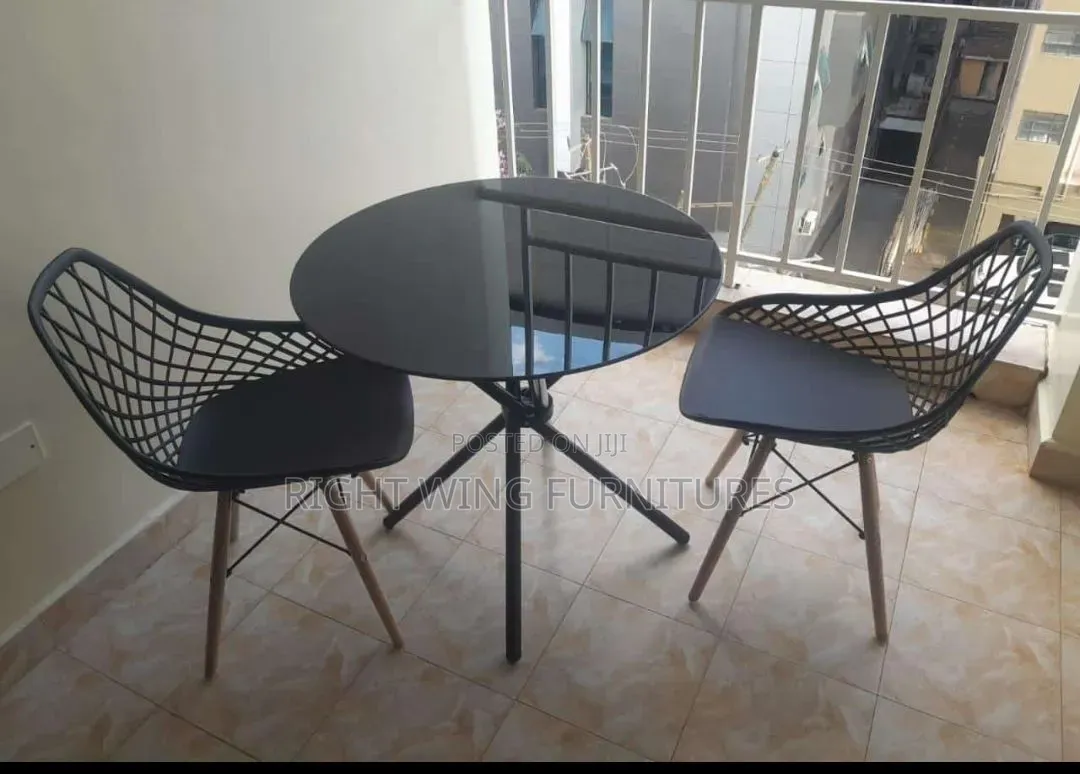 All Black Classic Black Table + (2meshes Chairs)