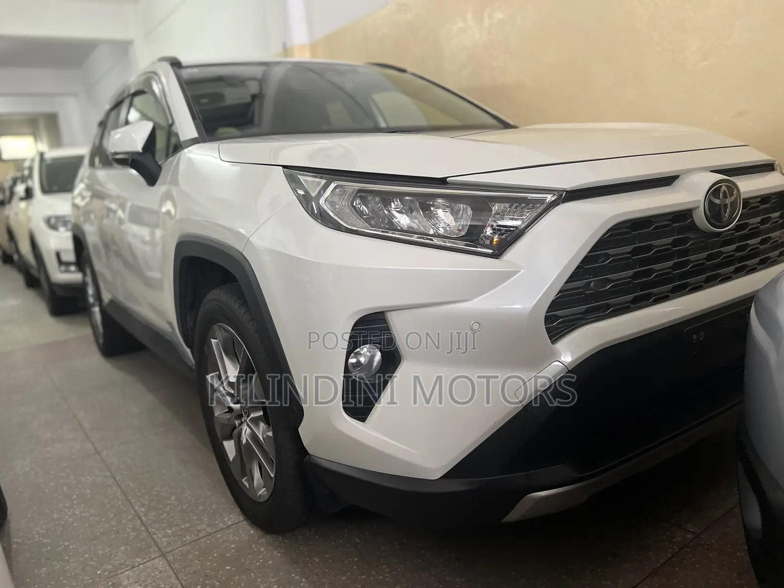 Toyota RAV4 2019 White