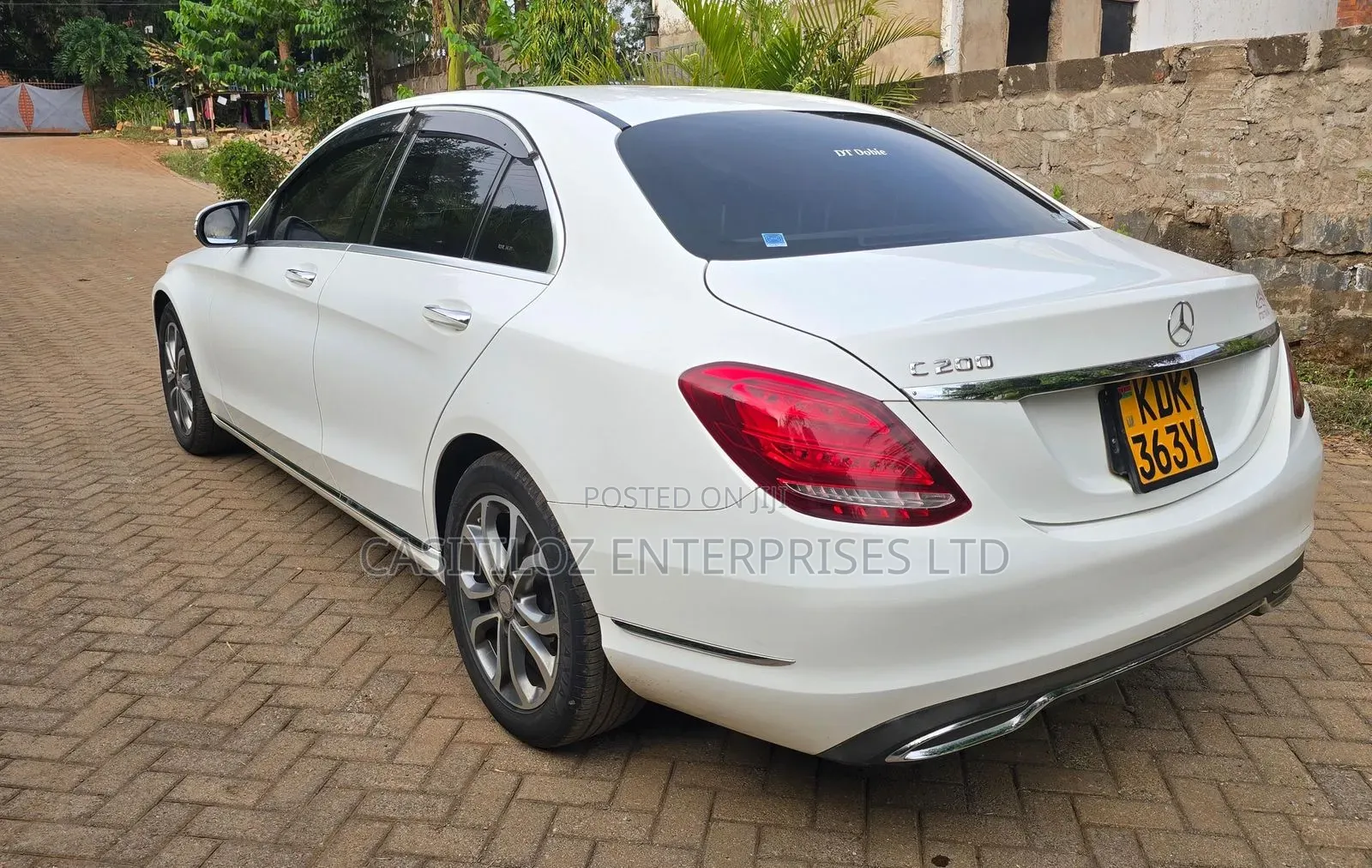 Mercedes-Benz C200 2015 White