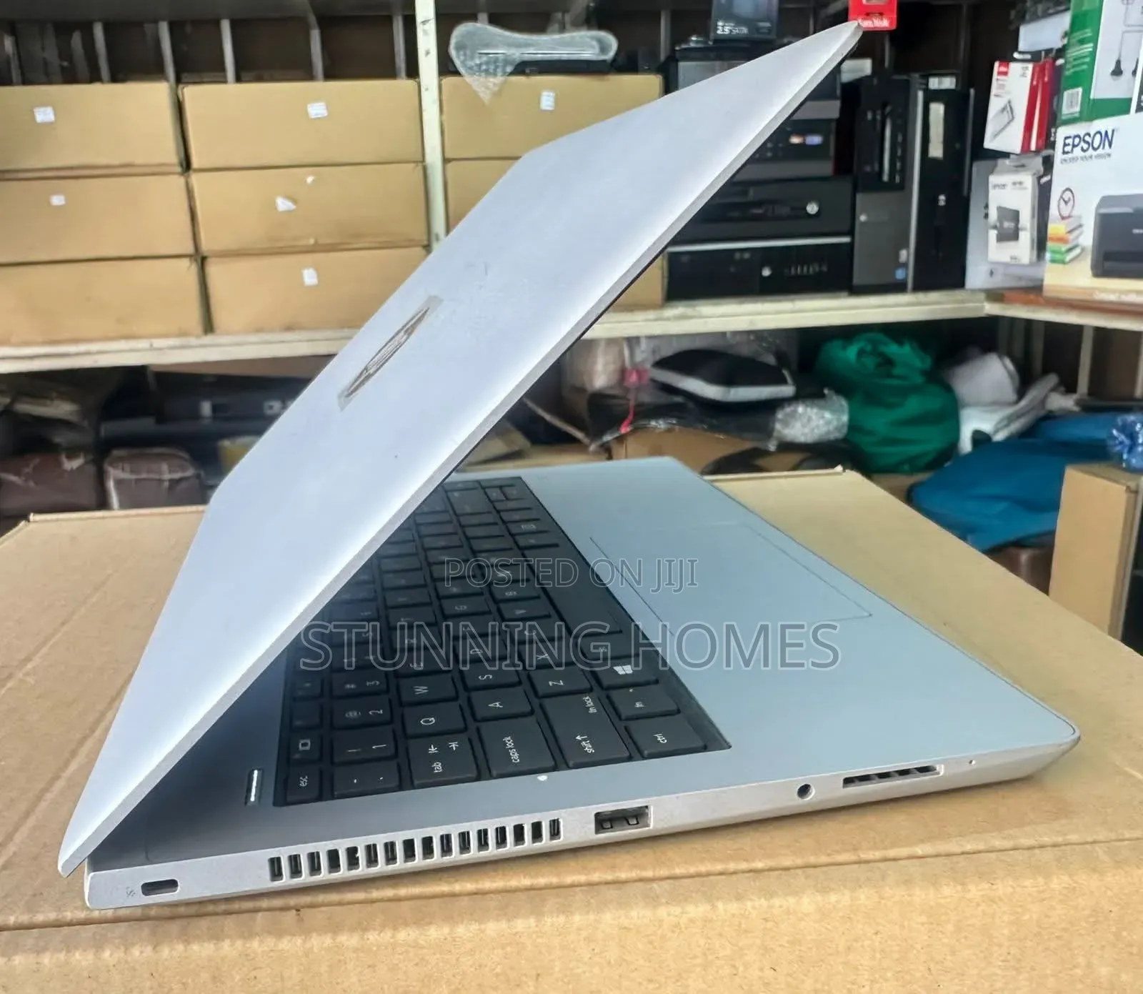 Laptop HP 14-ep0063 4GB Intel Celeron HDD+SSD 250GB