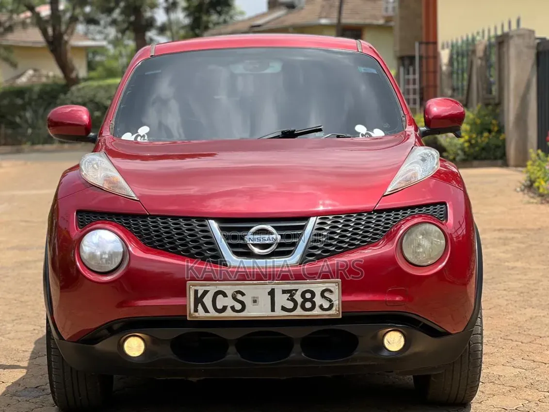 Nissan Juke 2011 Red