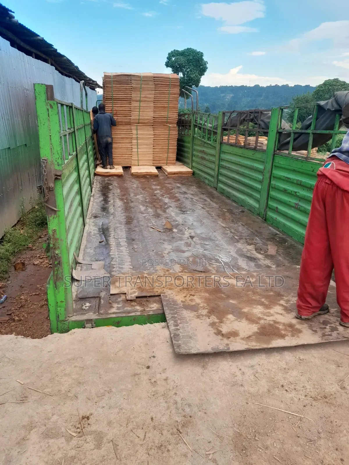 Open.Body Trailers for Country.Wide Transport Services.