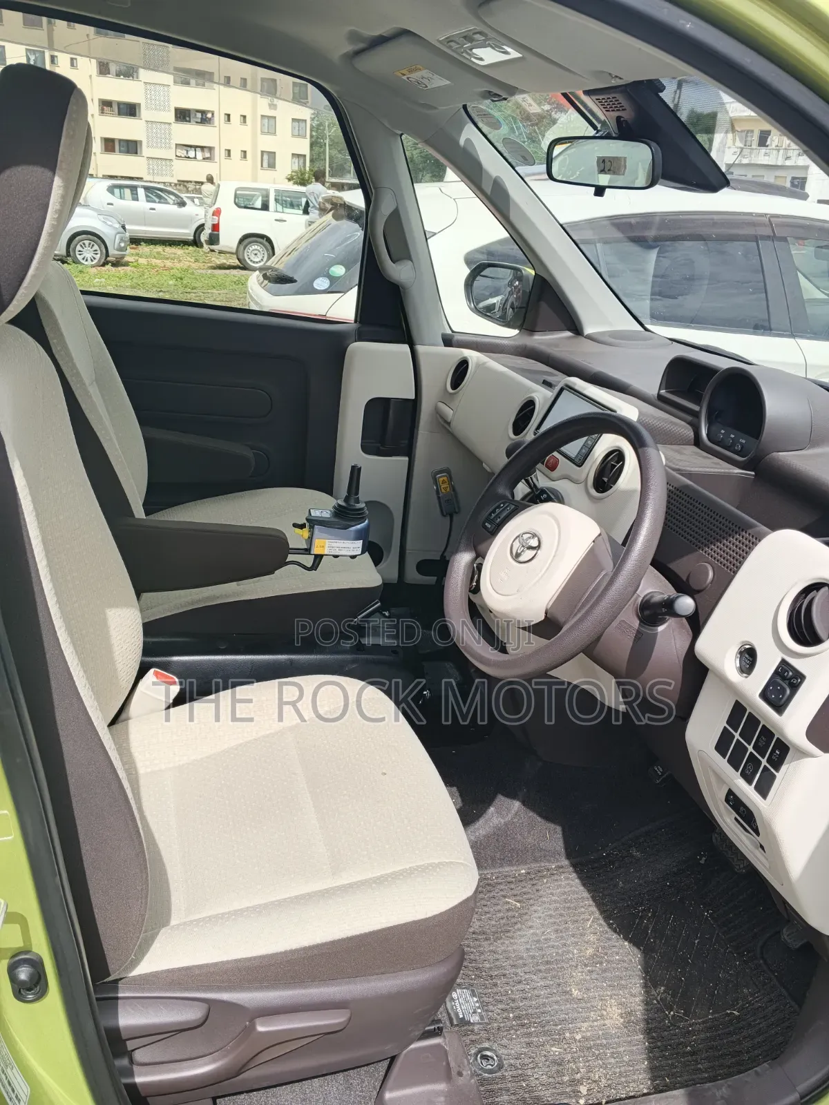 Toyota Spade 2019 Yellow