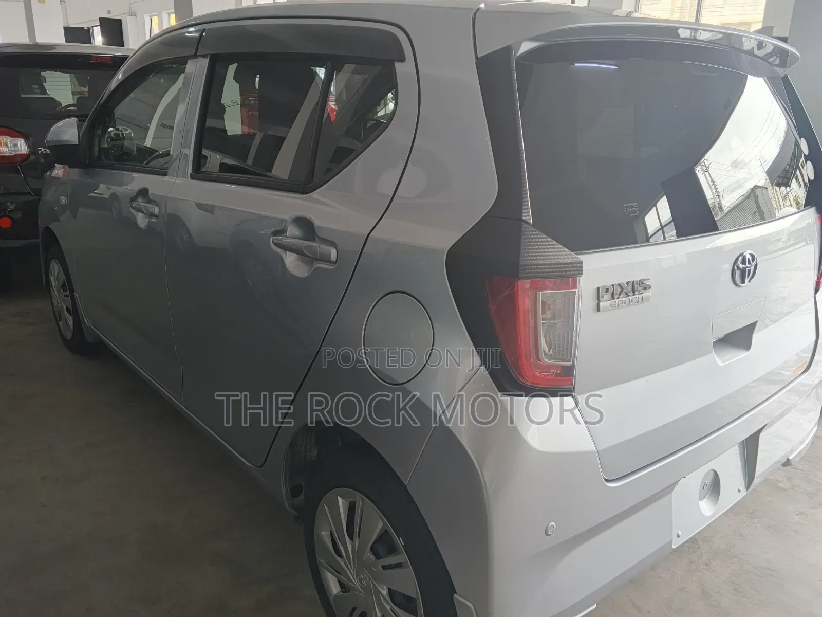 Toyota Pixis 2019 Silver