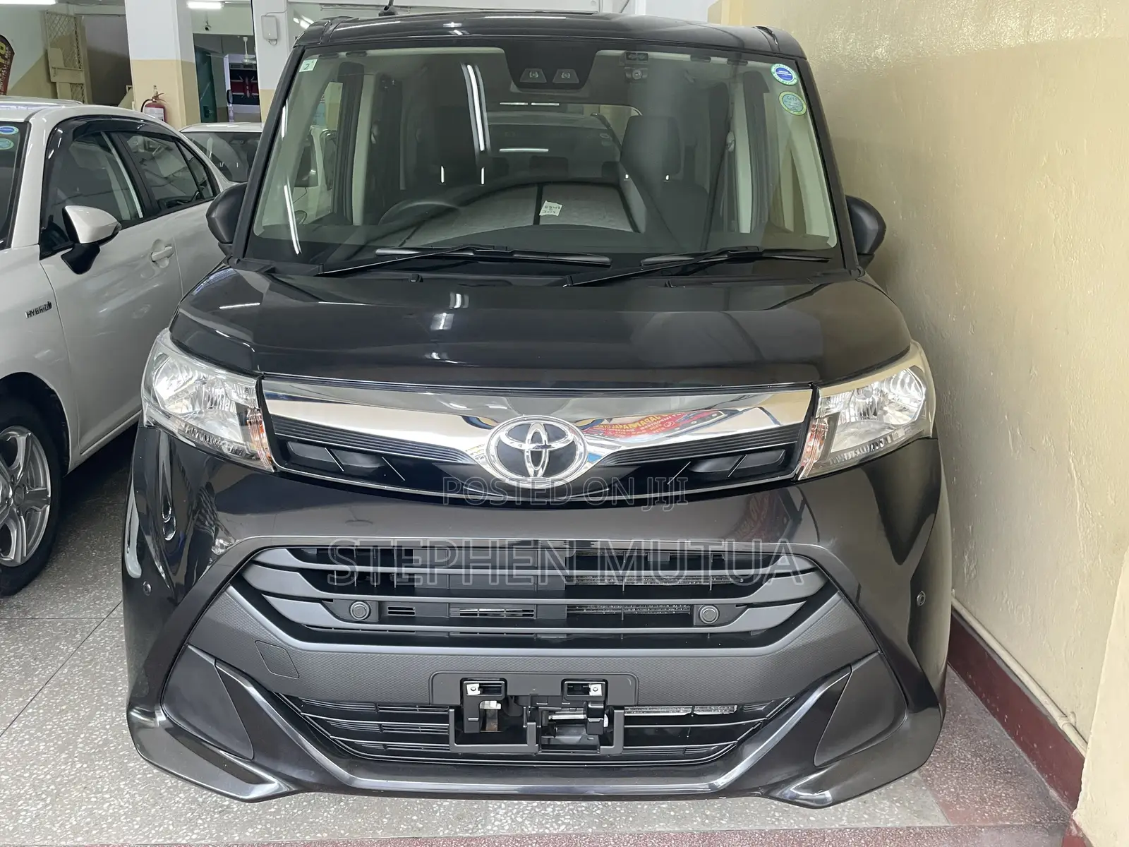 Toyota Tank 1.0 FWD 2019 Black