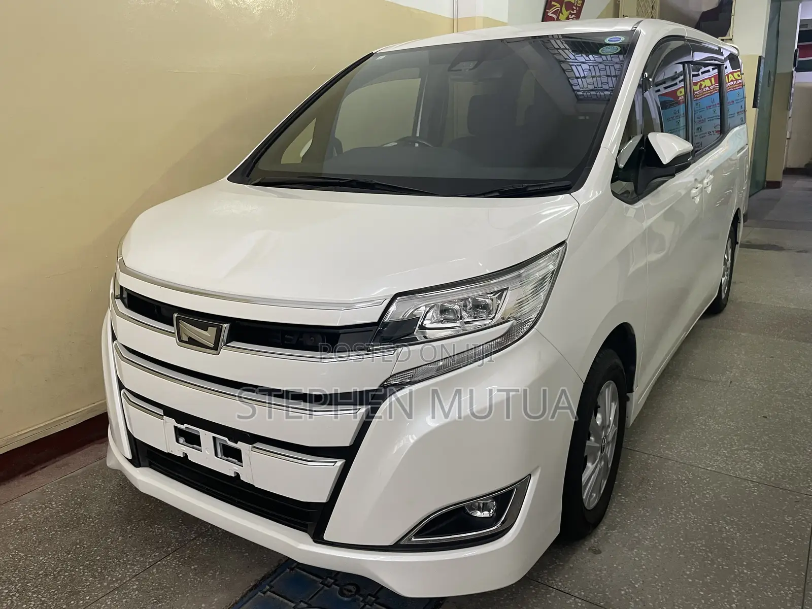 Toyota Noah 2.0 FWD (7 Seater) 2019 White