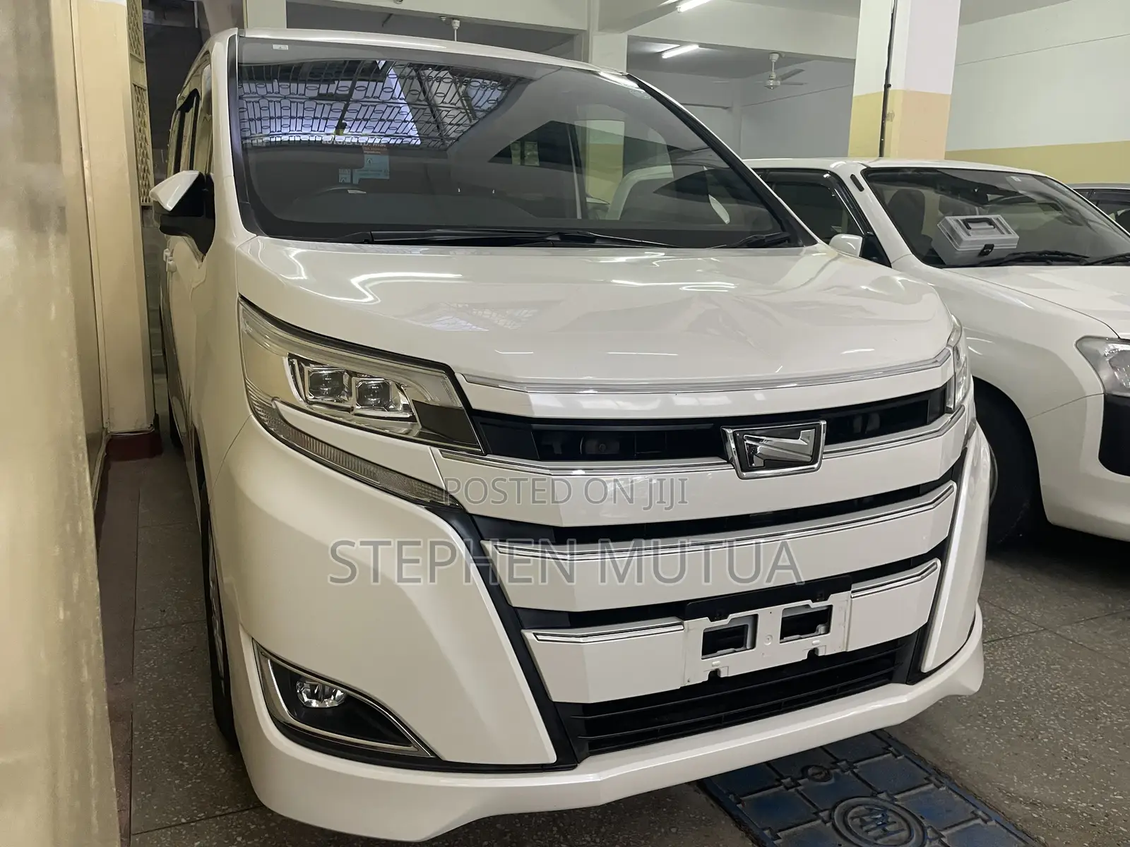 Toyota Noah 2.0 FWD (7 Seater) 2019 White
