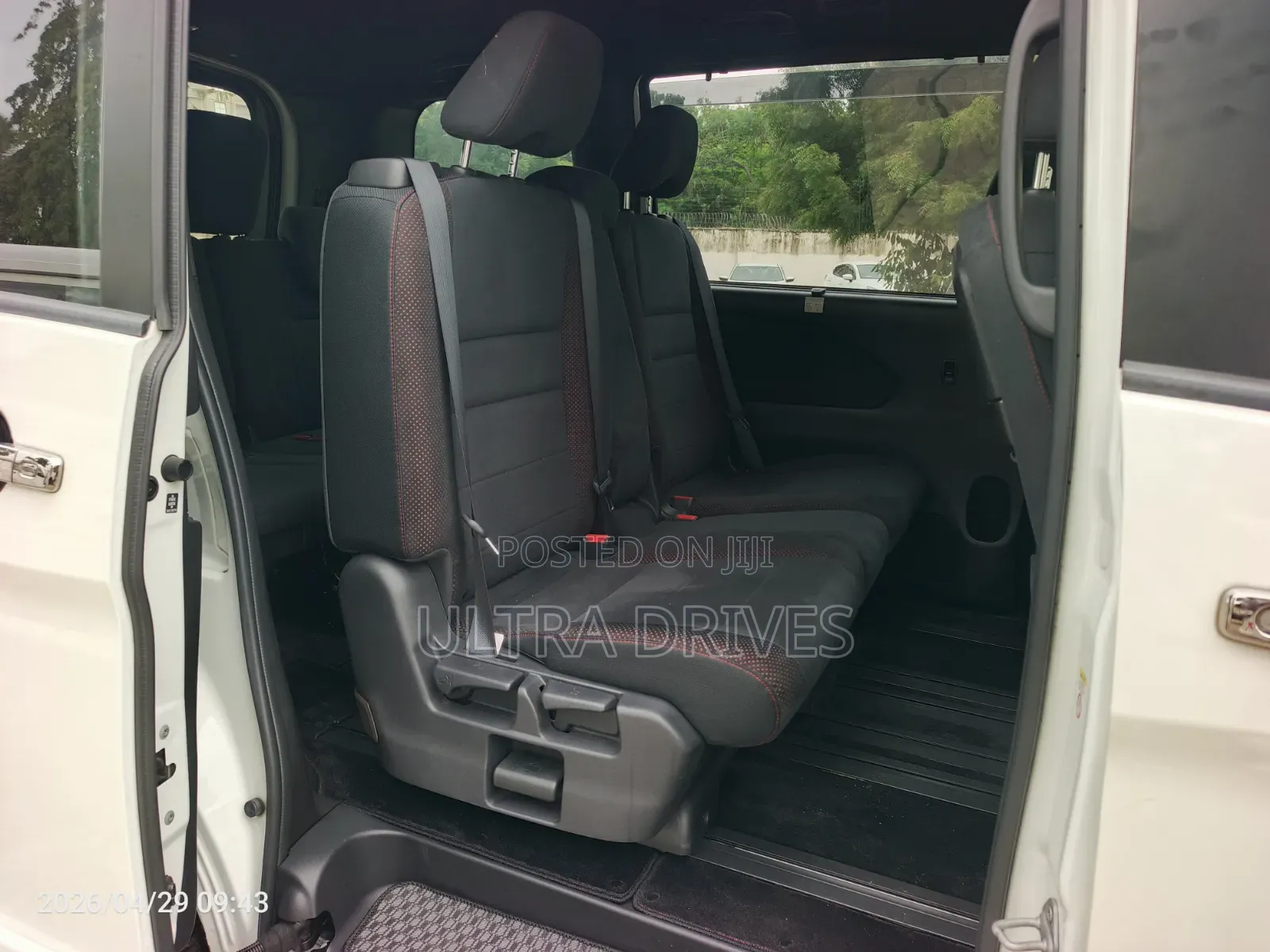 Nissan Serena 2019 White