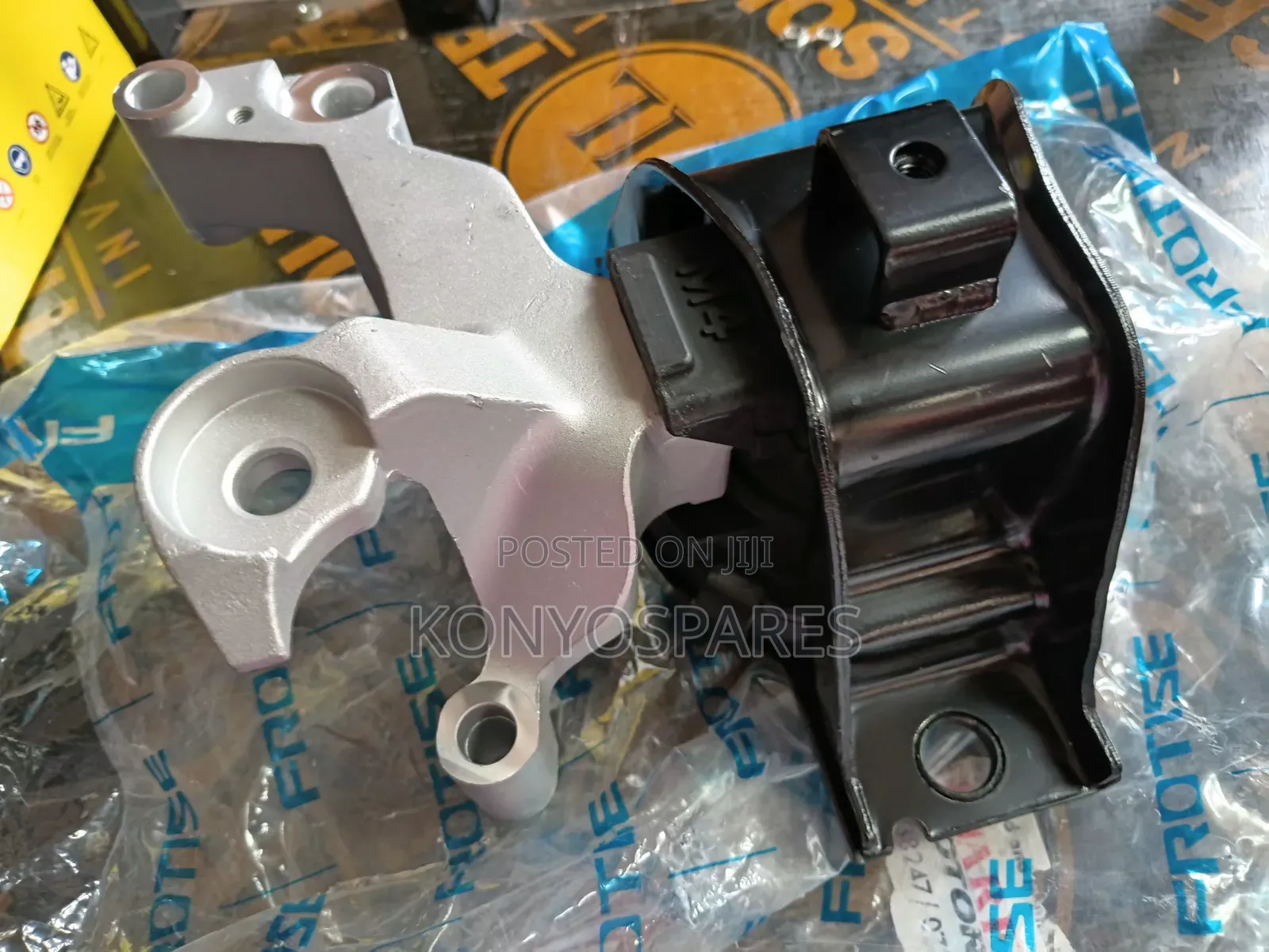 Right Engine Mount Nissan Dualis