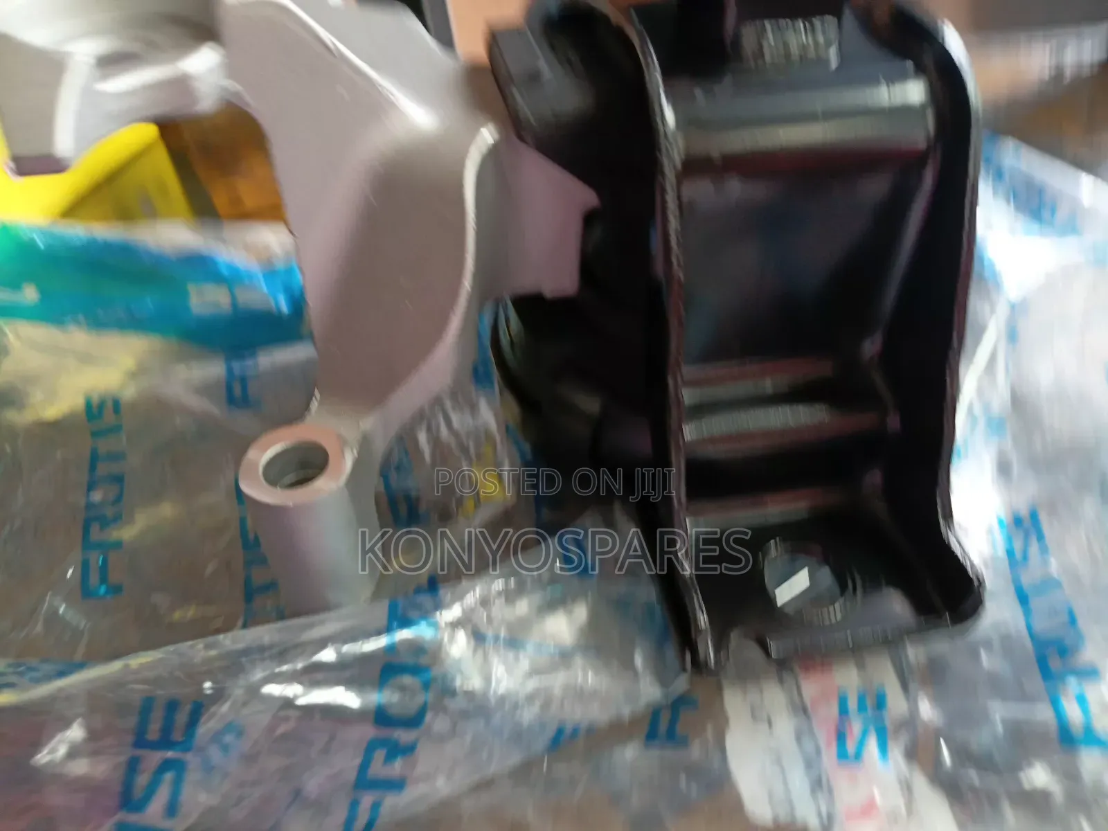 Right Engine Mount Nissan Dualis