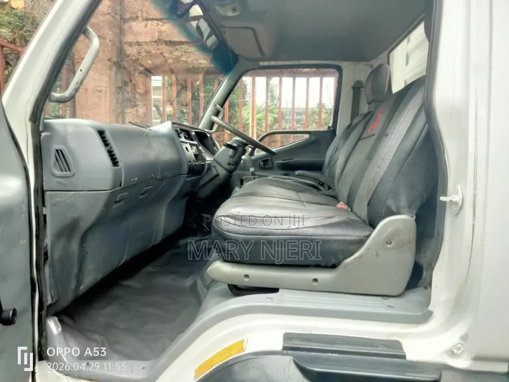 Mitsubishi Fh215 Truck,2010 Model