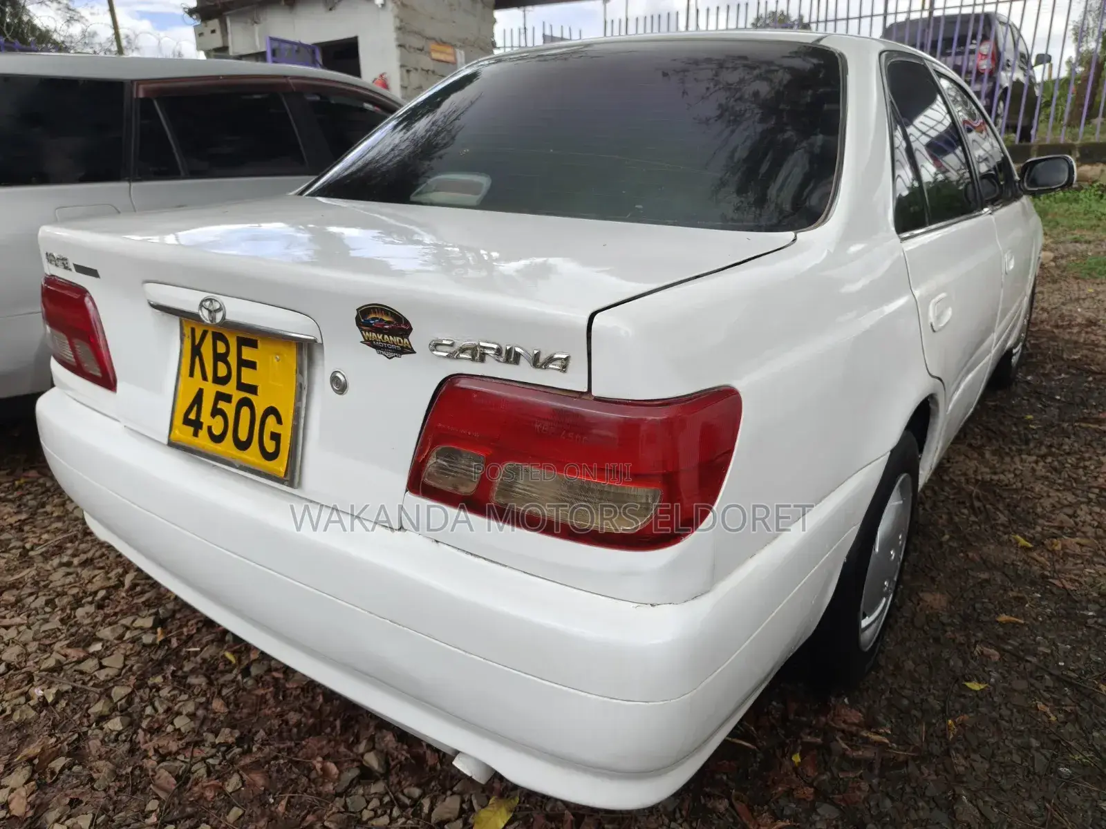Toyota Carina 1.5 FWD Sedan 2001 White