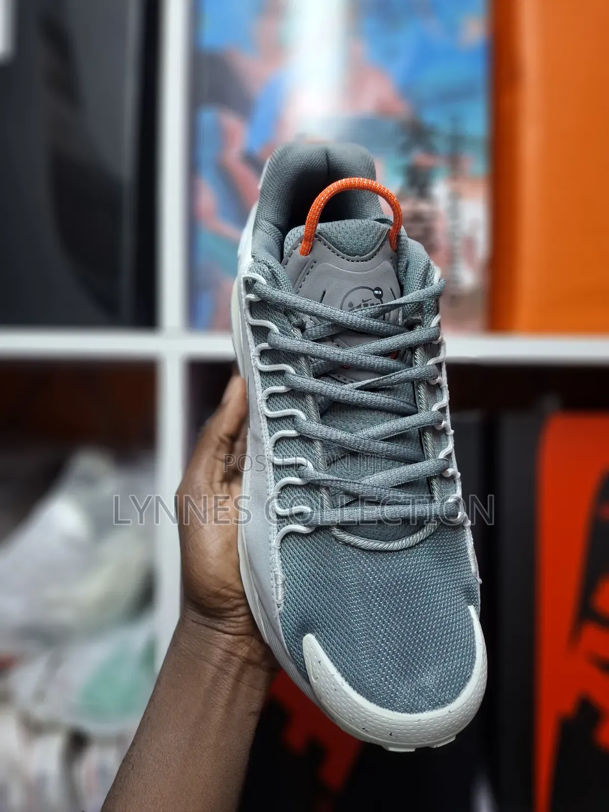 Nke Pulse in Grey and White Colourway