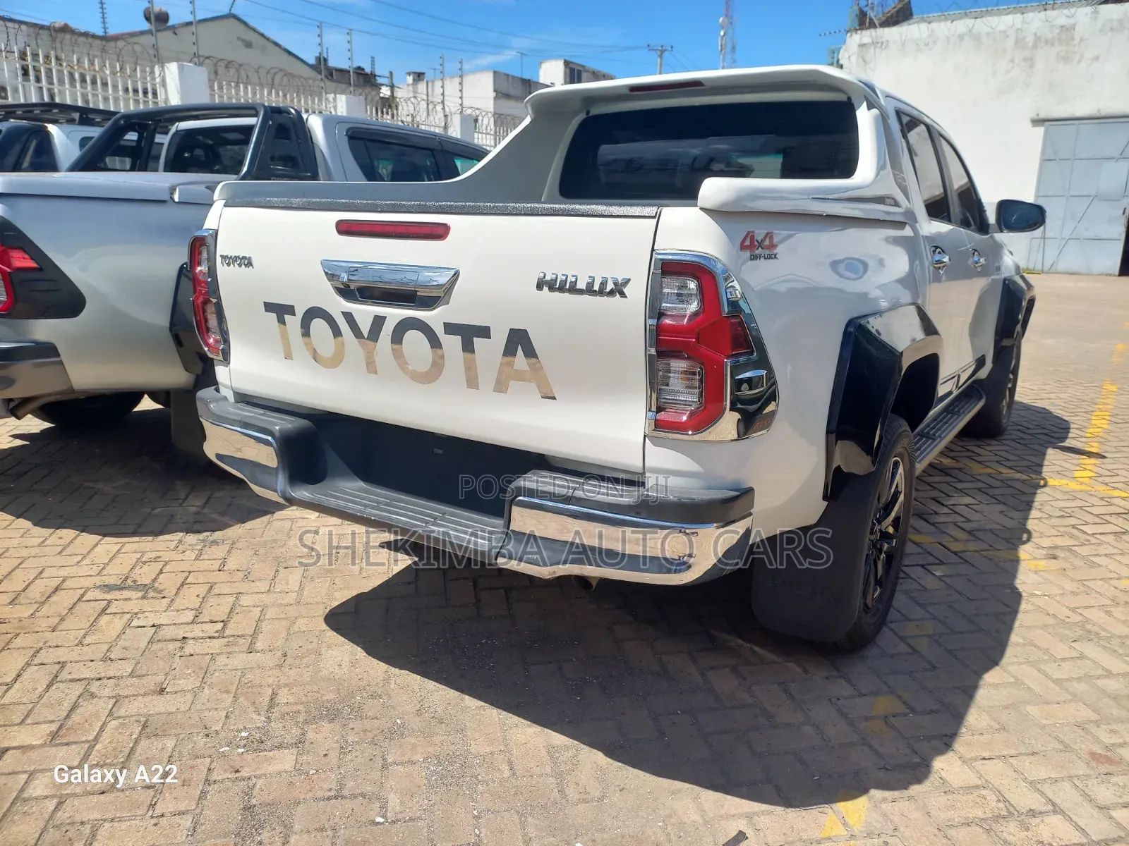 Toyota Hilux 2019 White