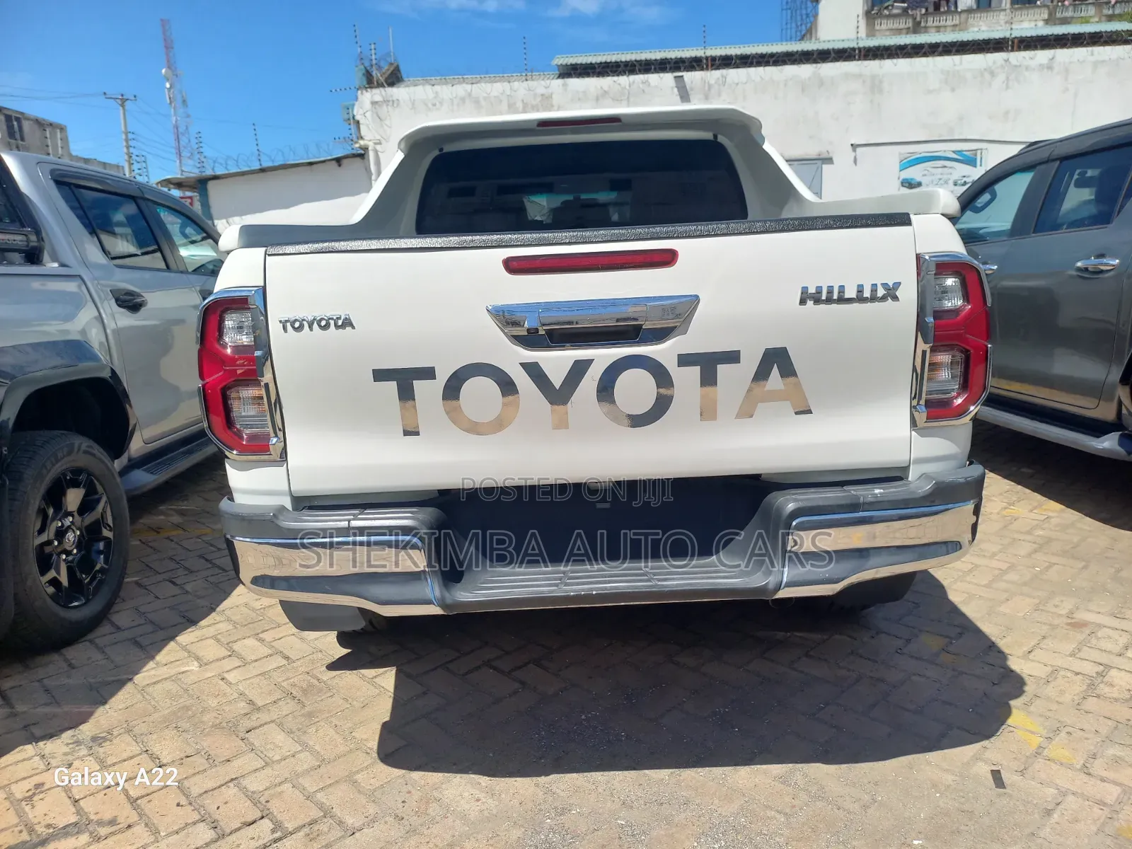 Toyota Hilux 2019 White