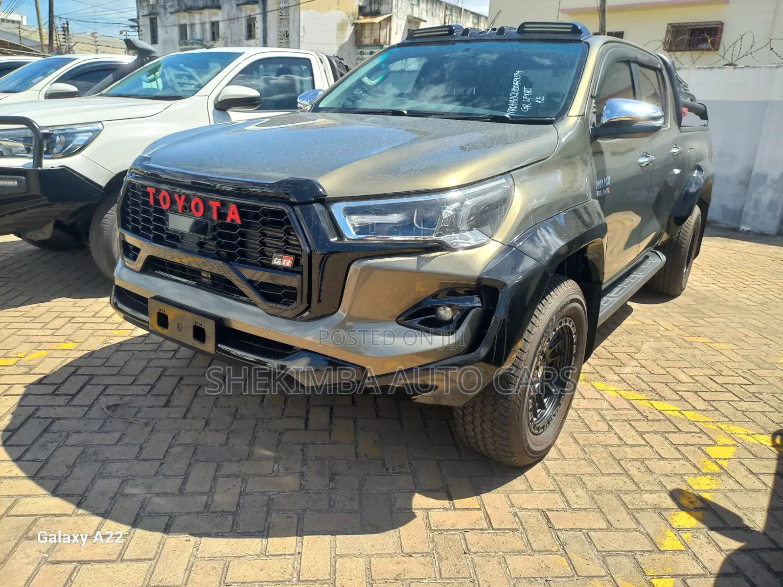 Toyota Hilux 2019 Gray