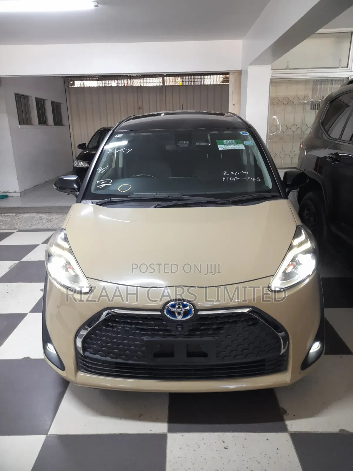 Toyota Sienta 2019 Beige