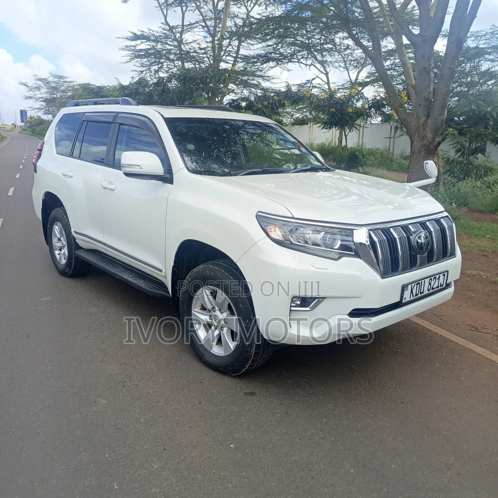 Toyota Land Cruiser Prado 2.8 2017 White