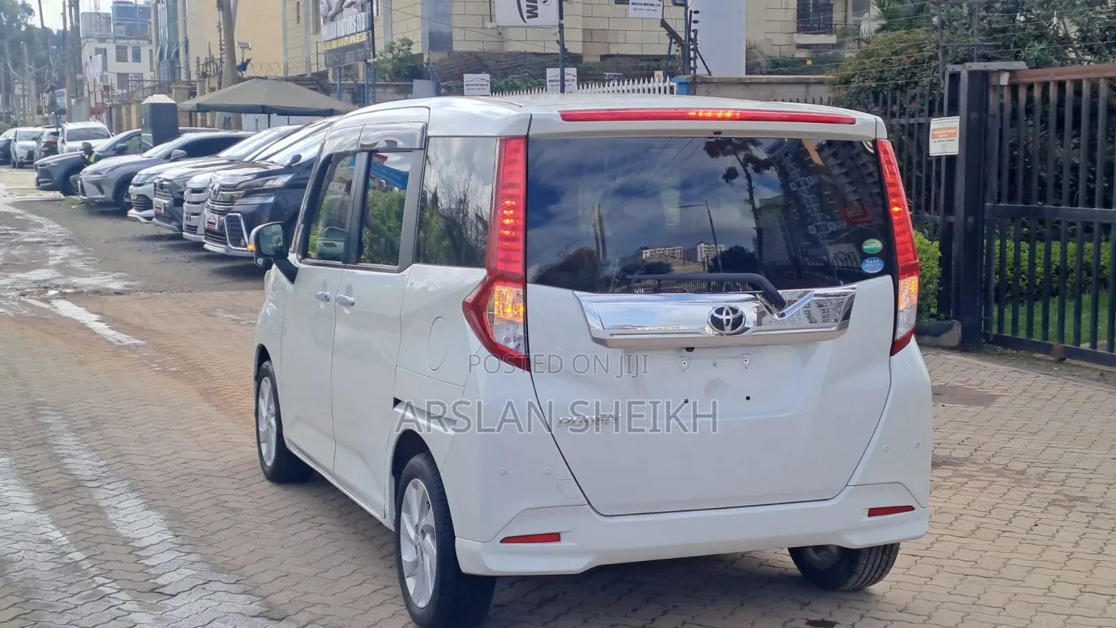 Toyota Roomy 2019 White