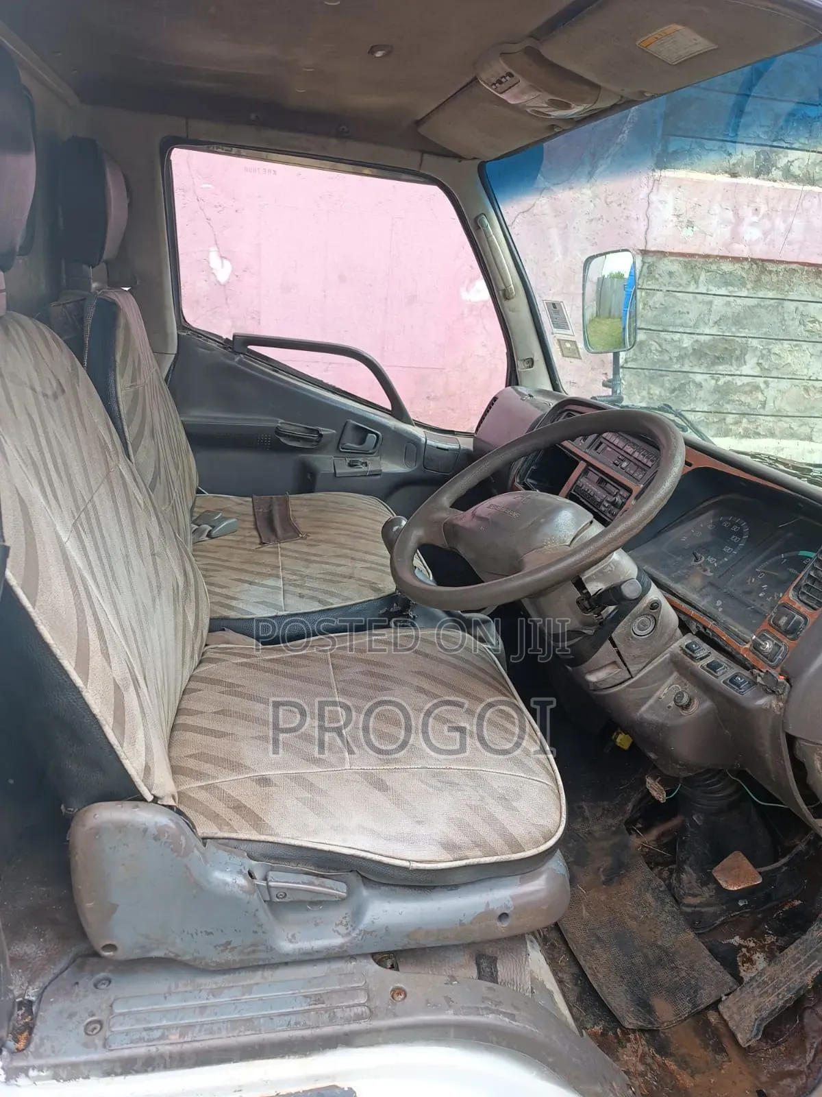 Mitsubishi Canter