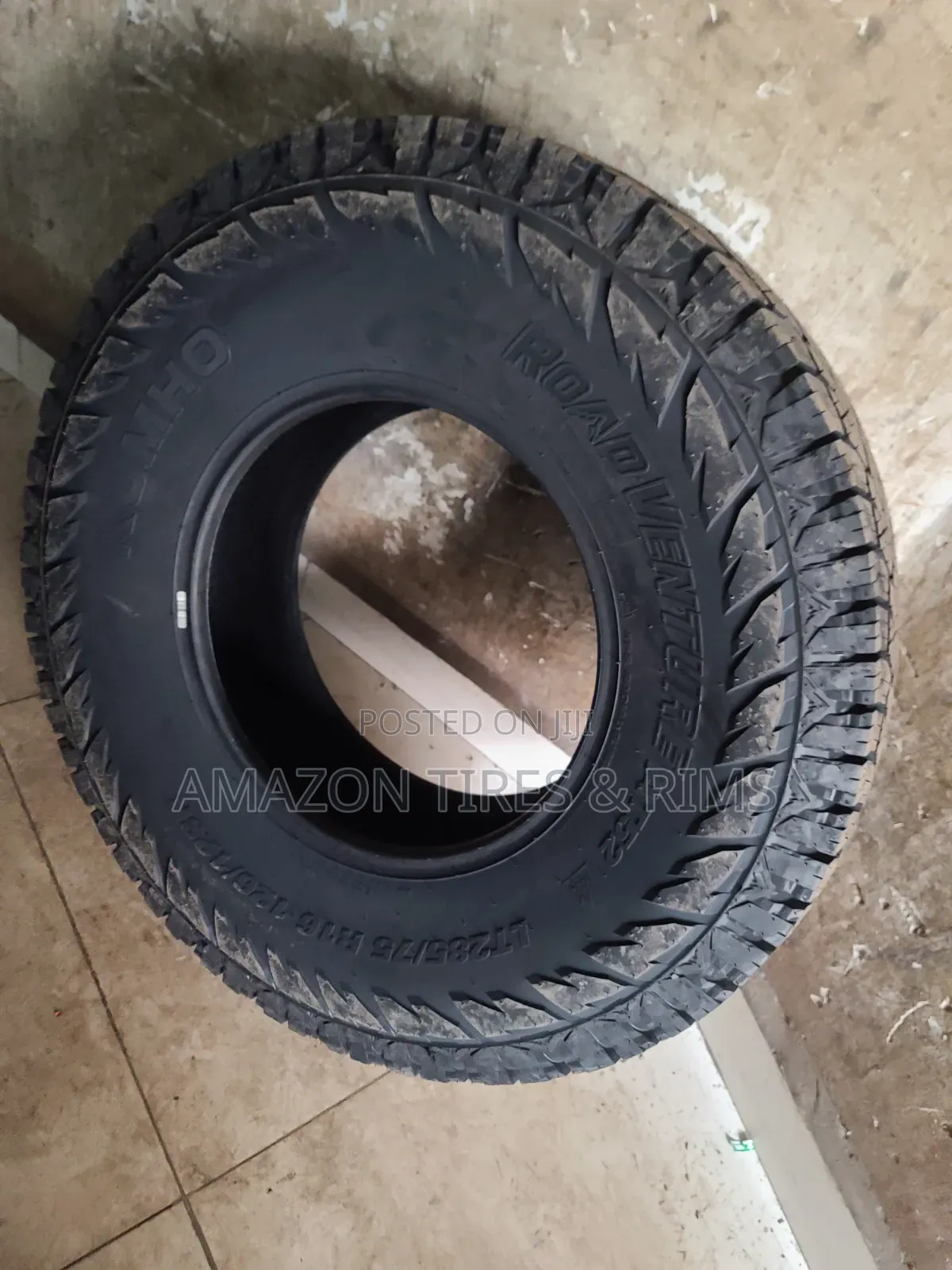 285/75r16 Kumho Tyres Road Venture a/T52