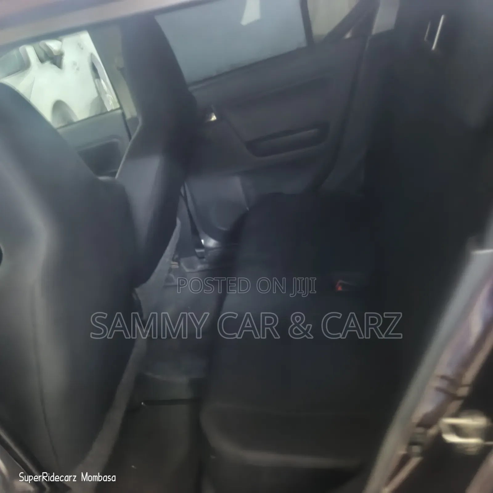 Daihatsu Mira 2020 Maroon