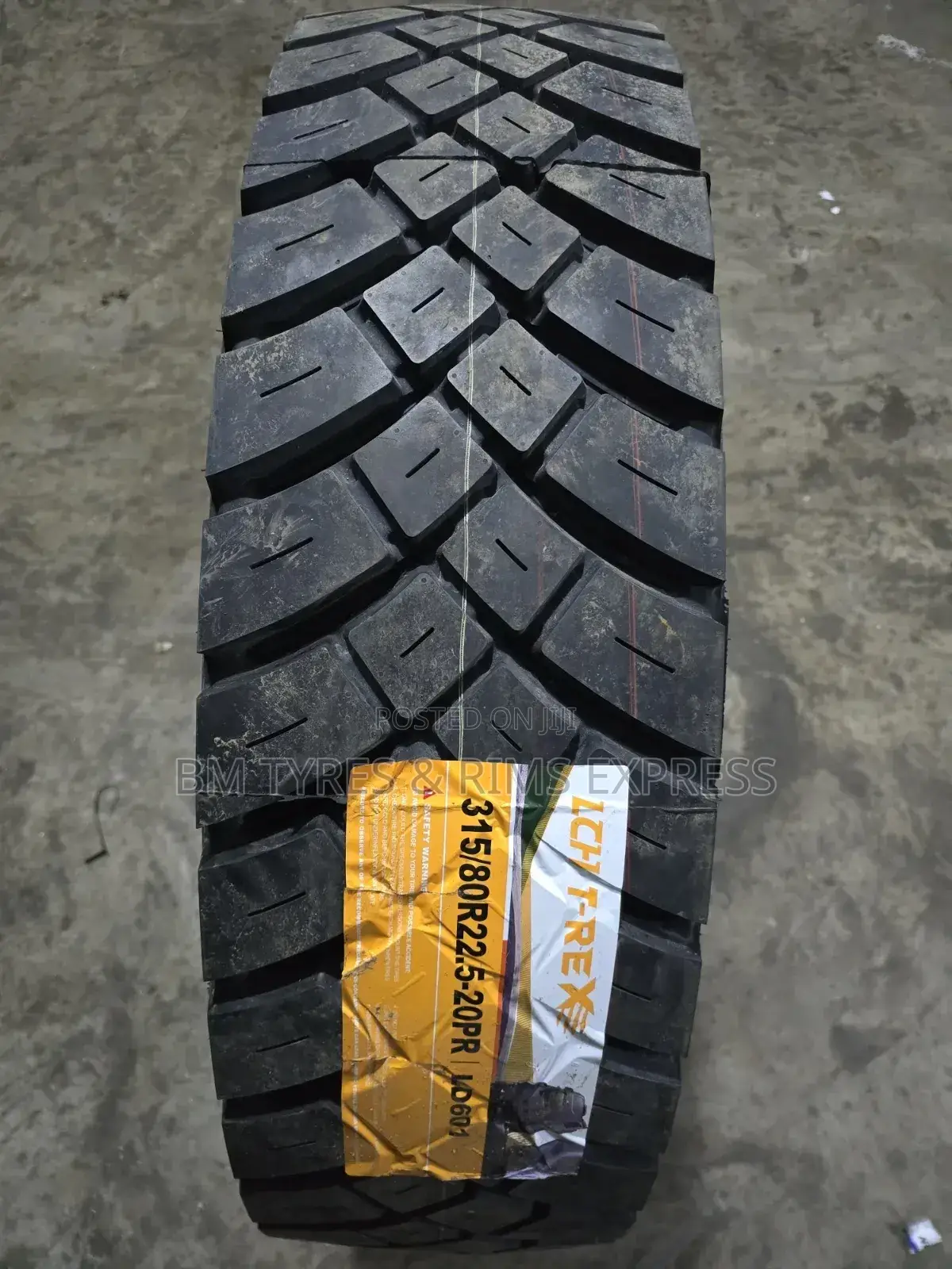 315 /80 R22. 5 LCH Tyres (Diff)