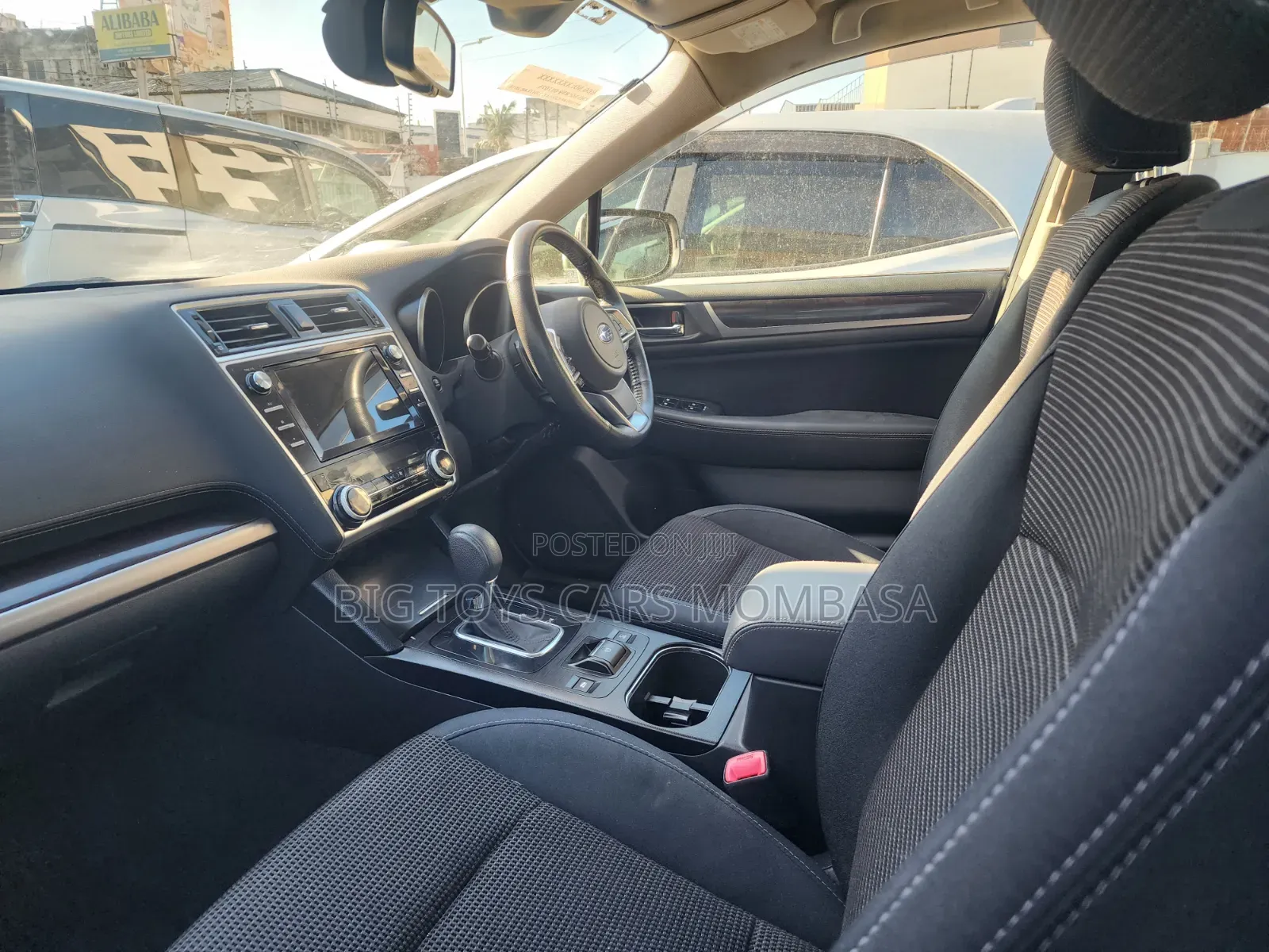 Subaru Legacy 2018 Silver