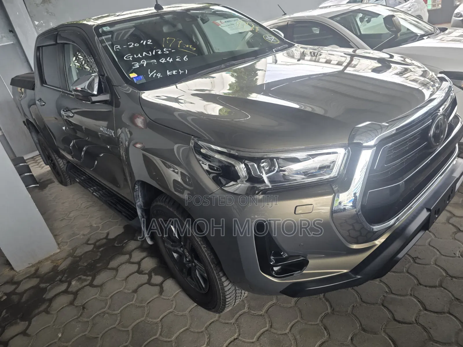 Toyota Hilux 2021 Brown