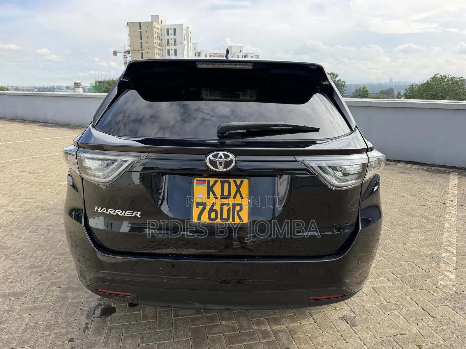 Toyota Harrier 2.0 2015 Black