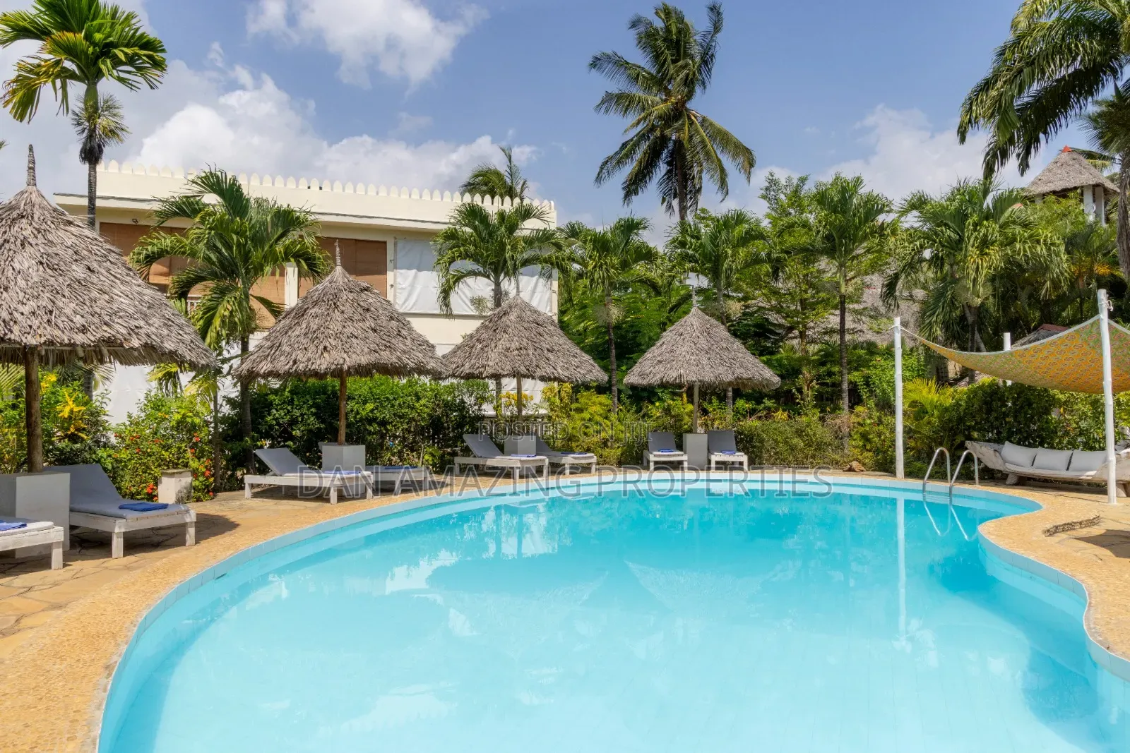 Furnished 17bdrm Apartment in Galu On 0.64 Acres, Diani for sale