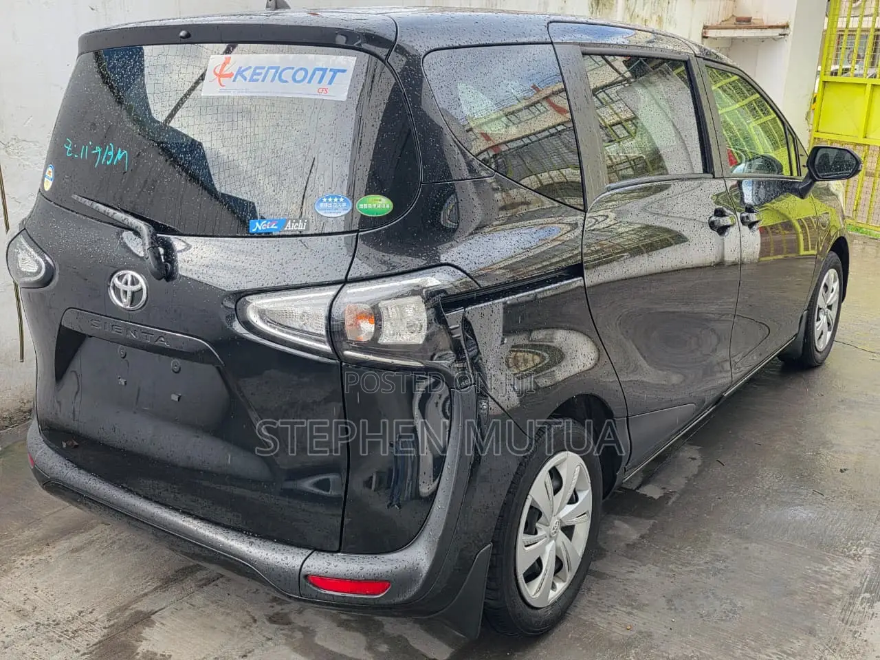 Toyota Sienta 1.5 FWD 2021 Black