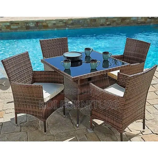 Dining Set; Durable 4 Seaters Dining Set Made of Rattan With Table