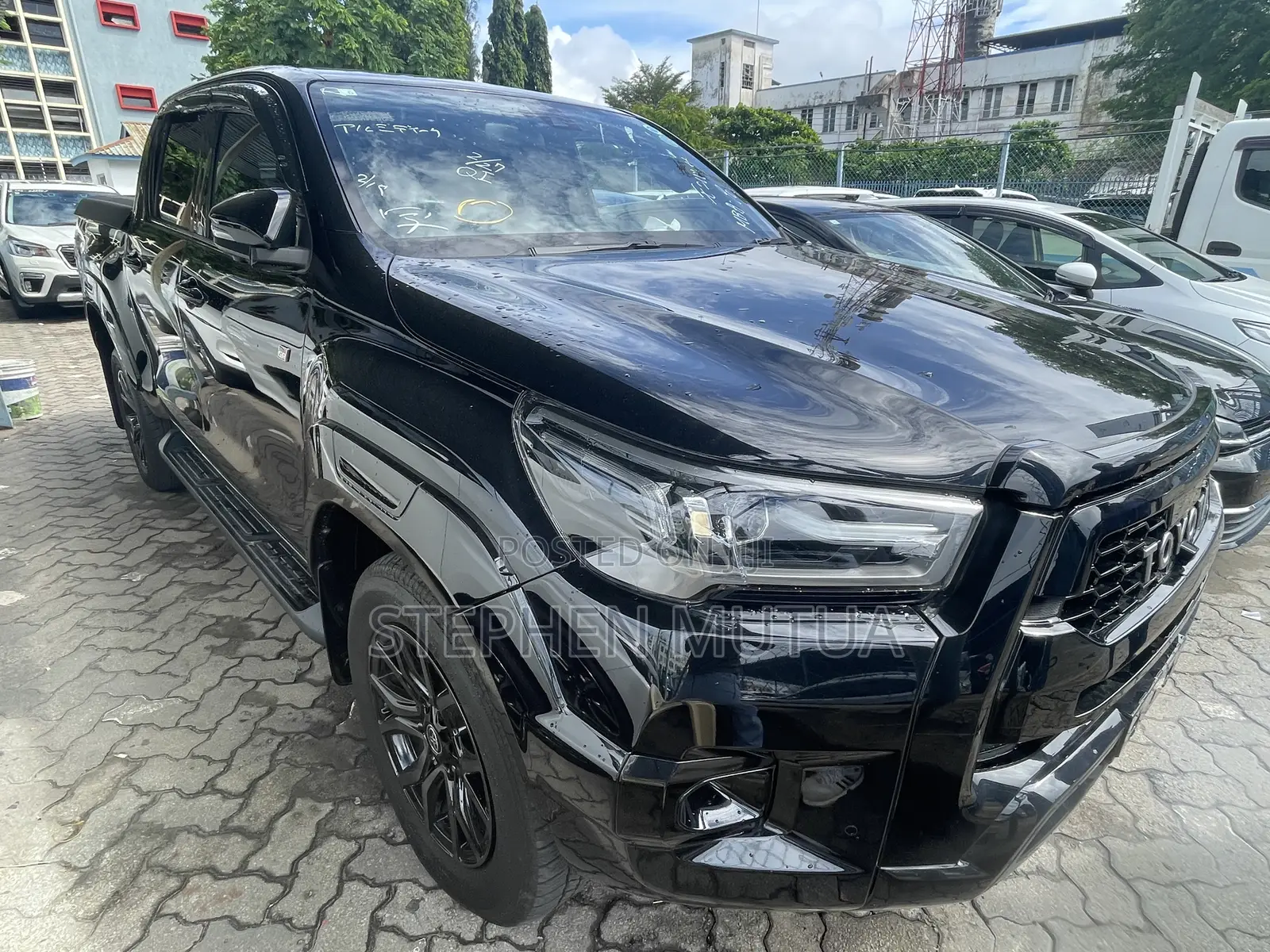 Toyota Hilux Revo Double Cab Deisel 2.4 AWD 2022 Black