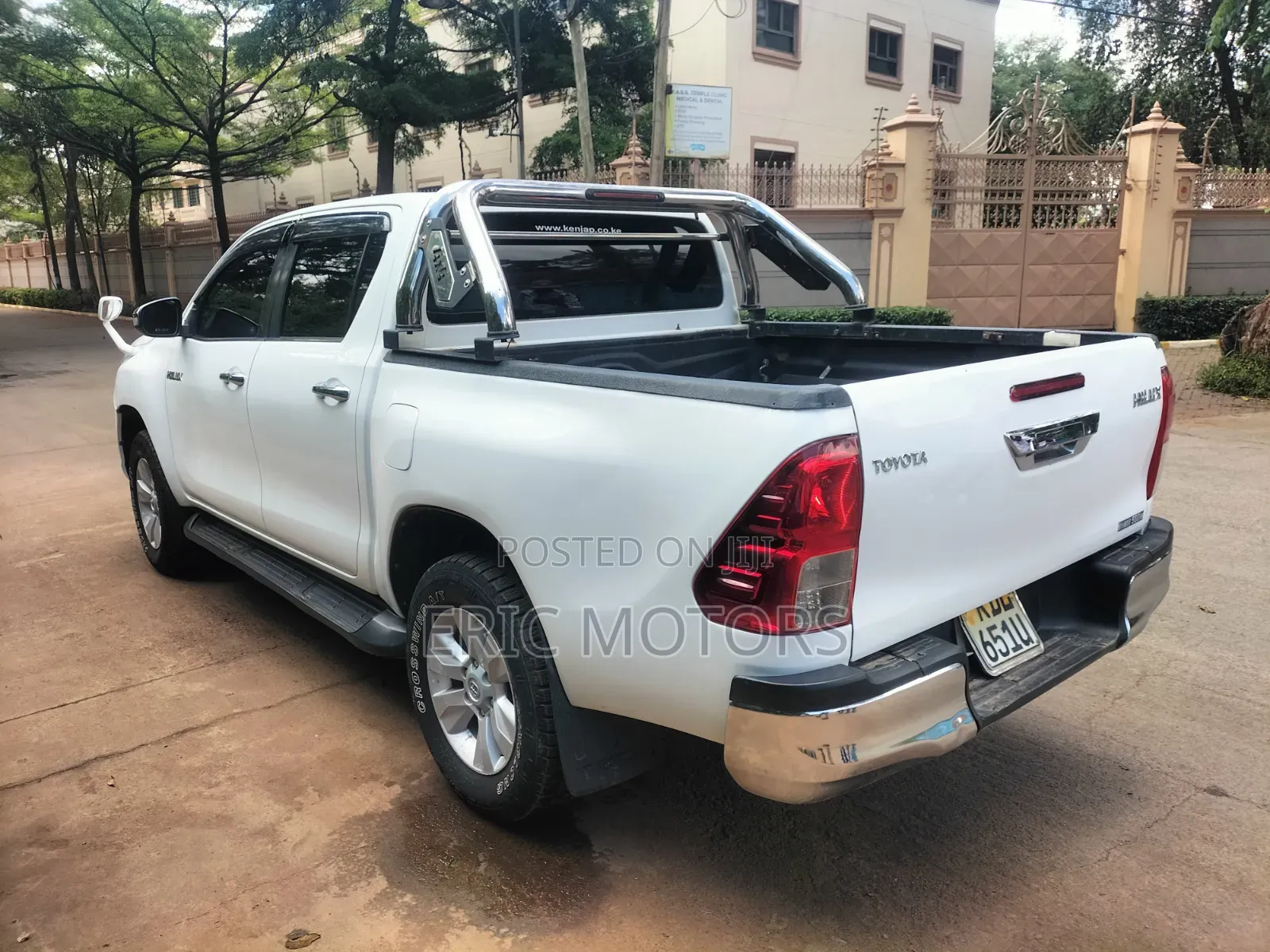 Toyota Hilux 2018 Off white