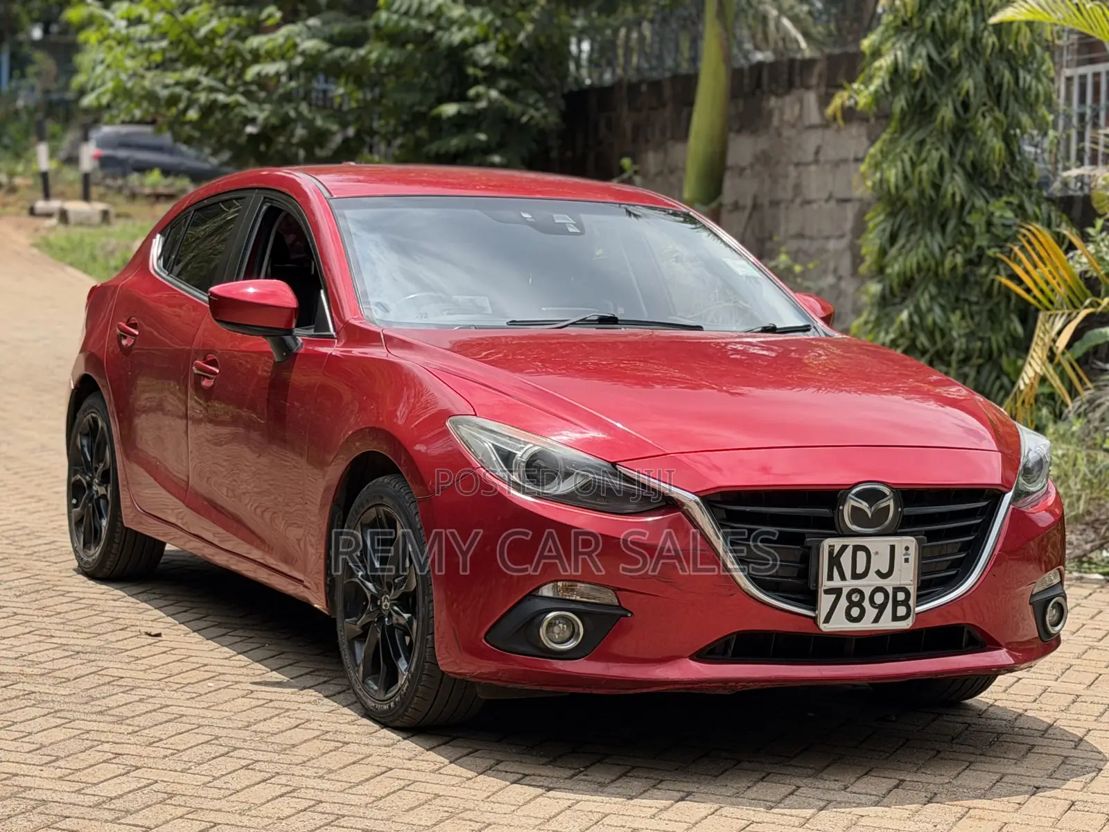 Mazda Axela 2016 Maroon