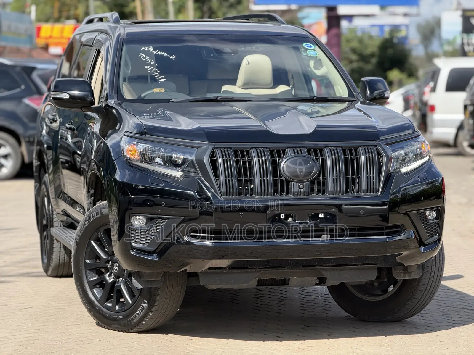 Toyota Land Cruiser Prado 2.7 2022 Black