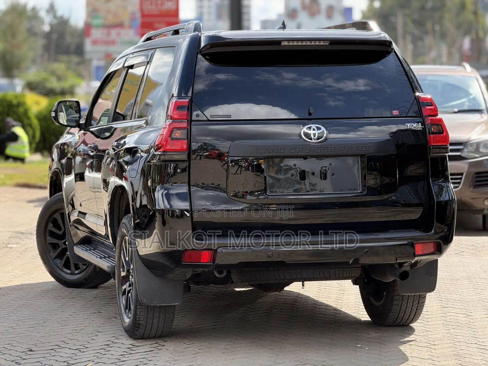 Toyota Land Cruiser Prado 2.7 2022 Black