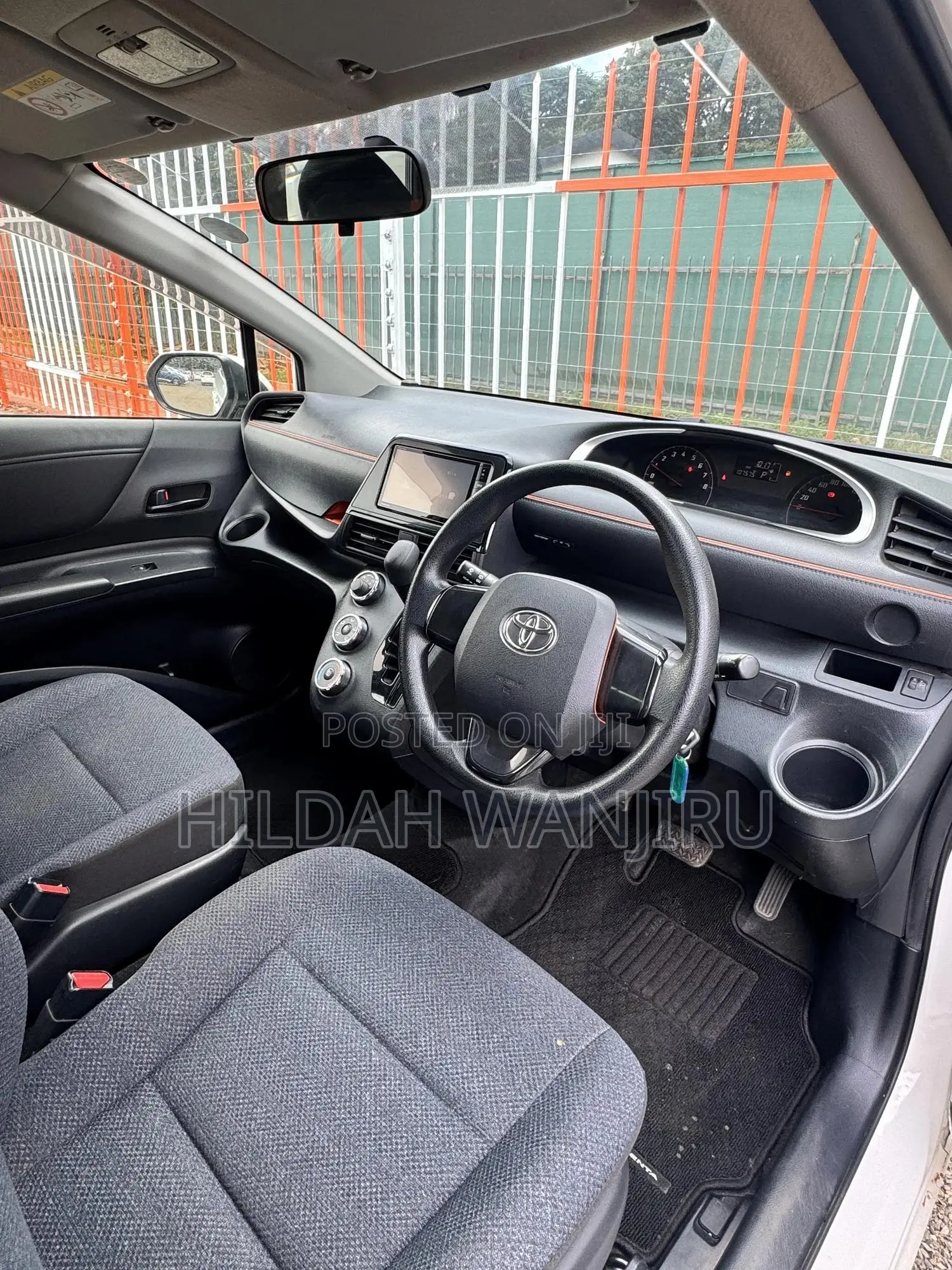 Toyota Sienta 2018 White