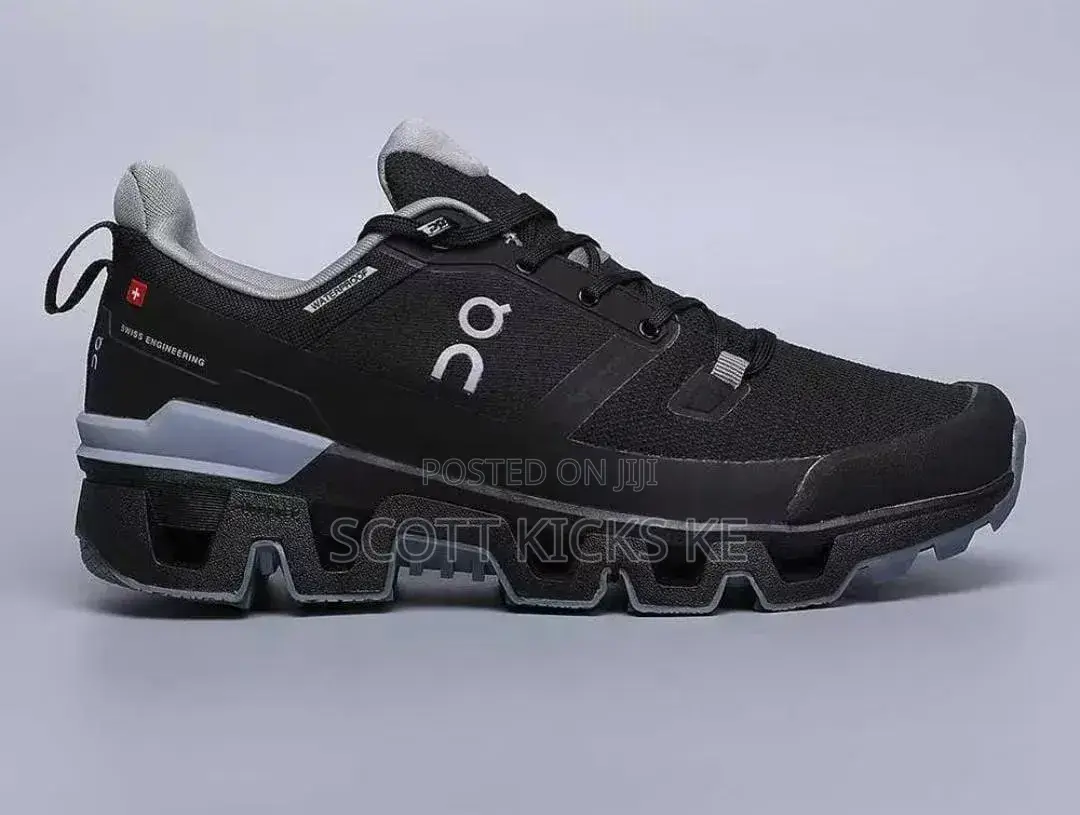 Qc(On Cloud) Low Waterproof