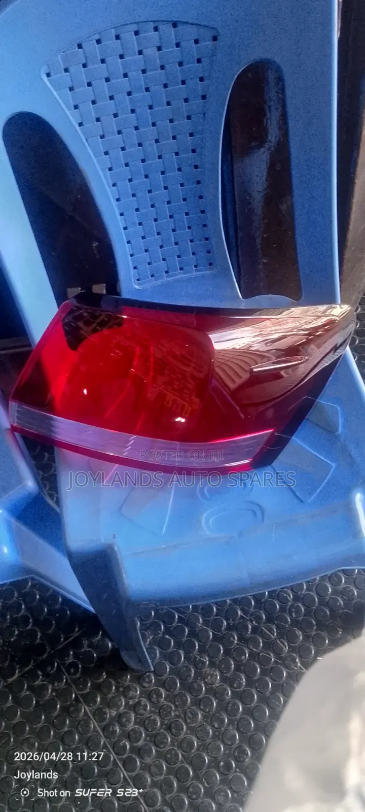Premio 270 Tail Lens