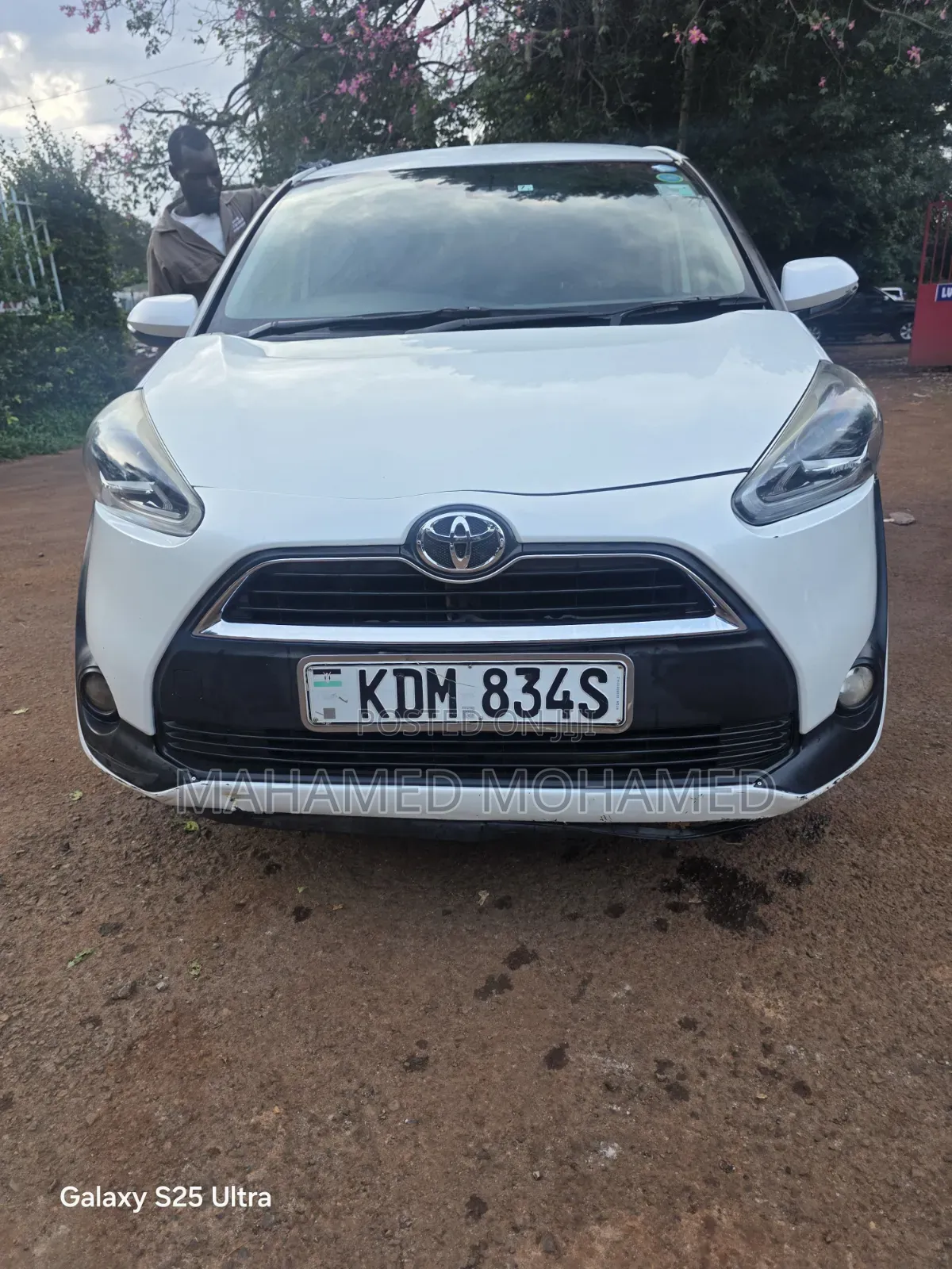 Toyota Sienta 2016 White