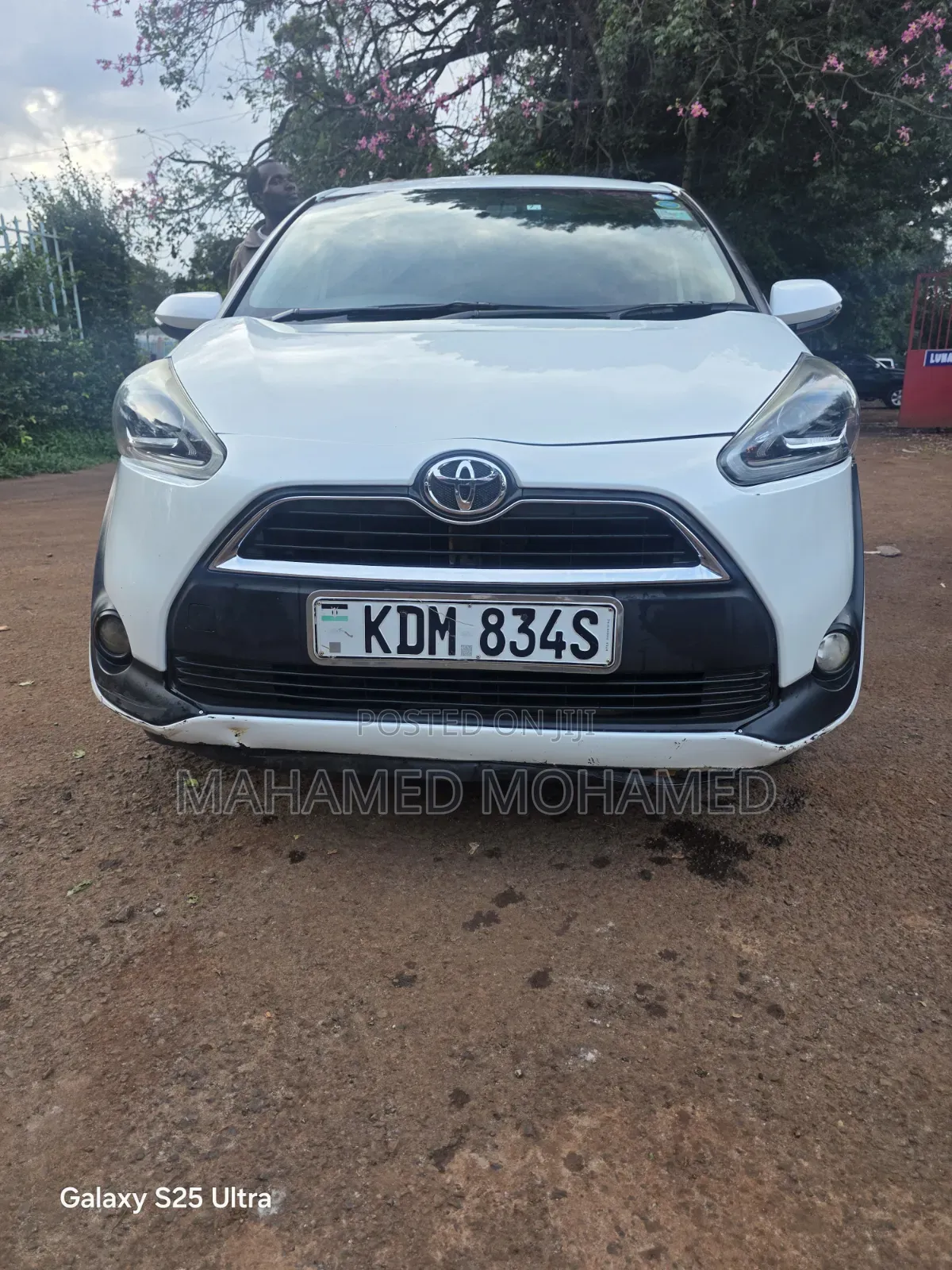 Toyota Sienta 2016 White