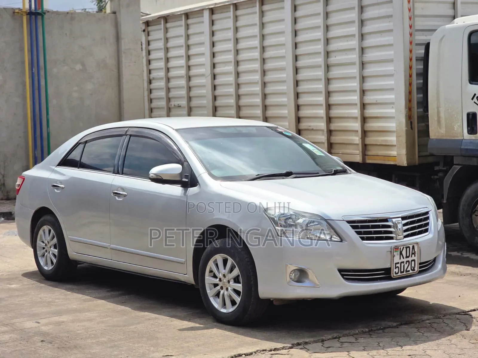 Toyota Premio 1.8 FWD 2013 Silver