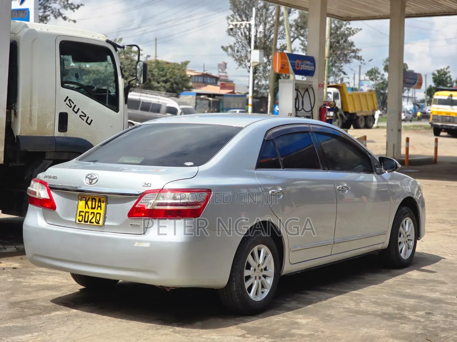 Toyota Premio 1.8 FWD 2013 Silver