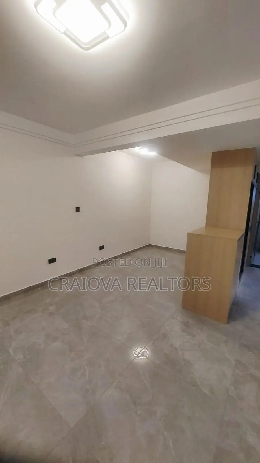 Studio Apartment in Valley Arcade for sale