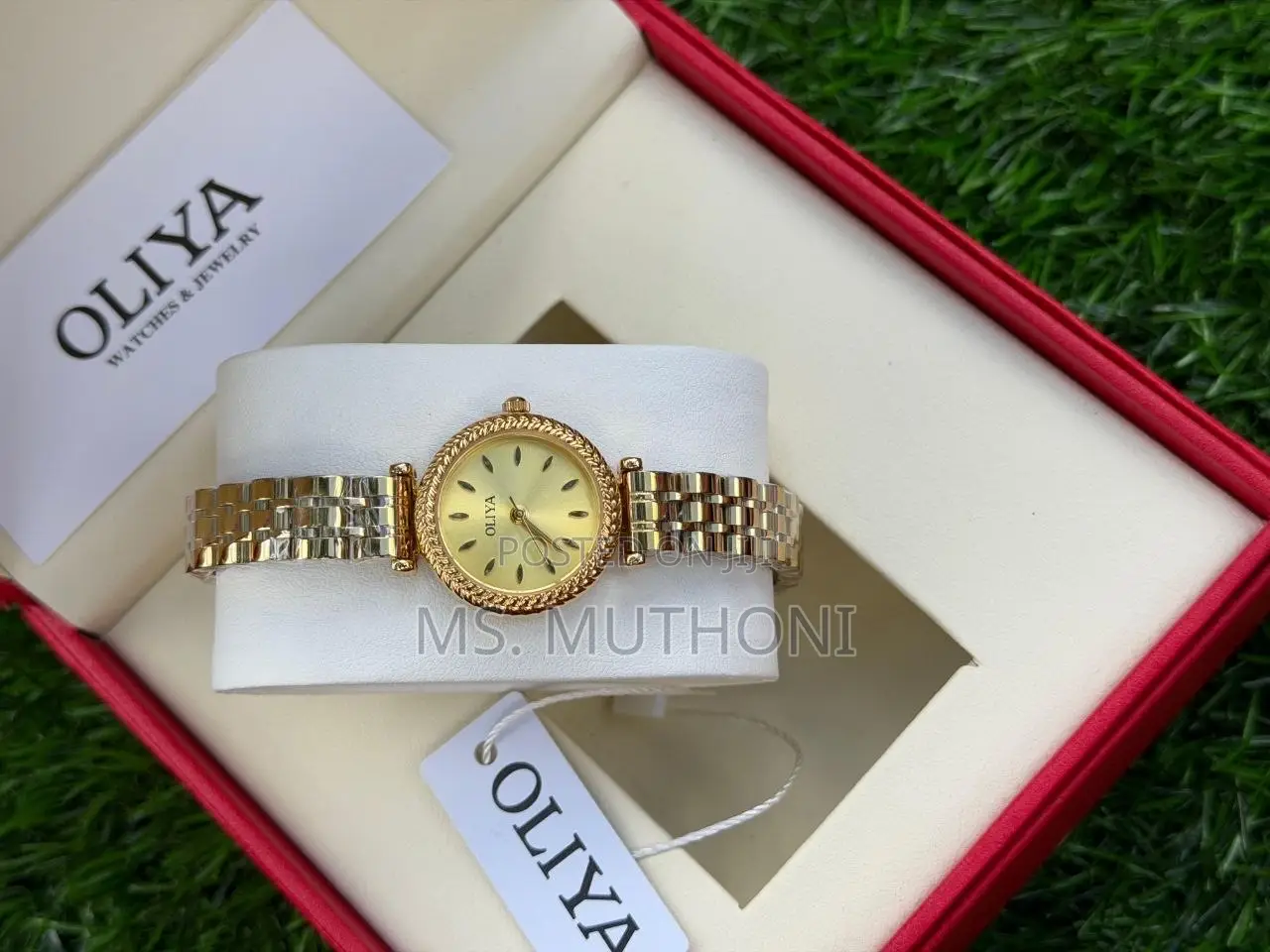 Textured Bezel Gold-Tone Ladies Wristwatch Ladies Watches *