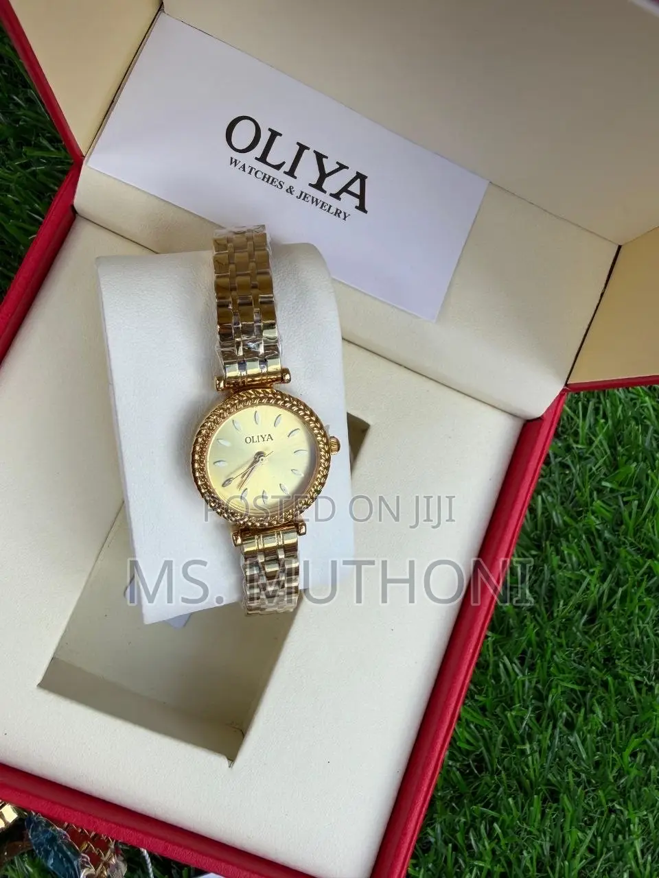 Textured Bezel Gold-Tone Ladies Wristwatch Ladies Watches *