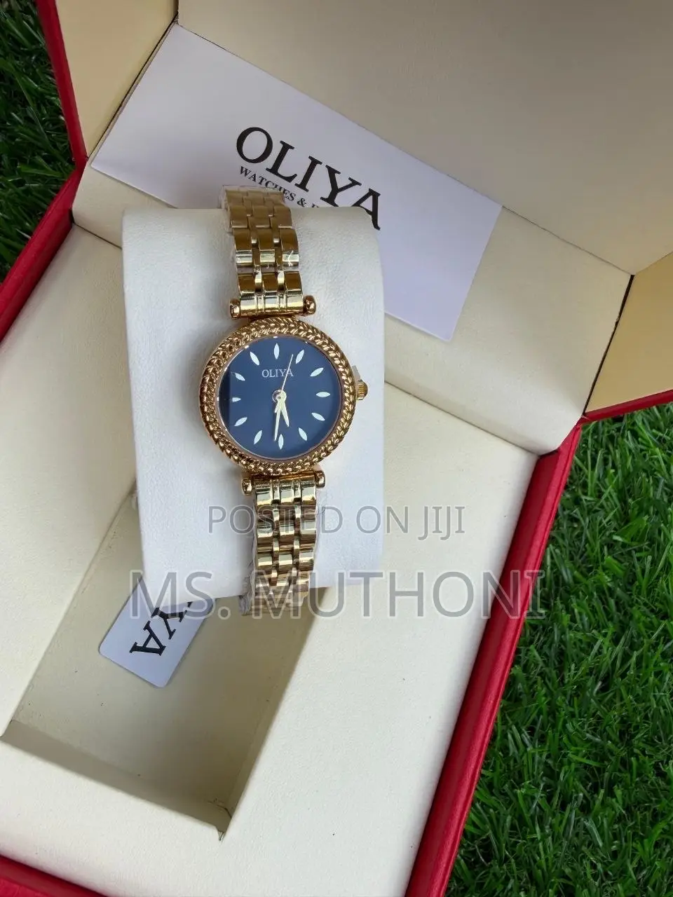 Textured Bezel Gold-Tone Ladies Wristwatch Ladies Watches *