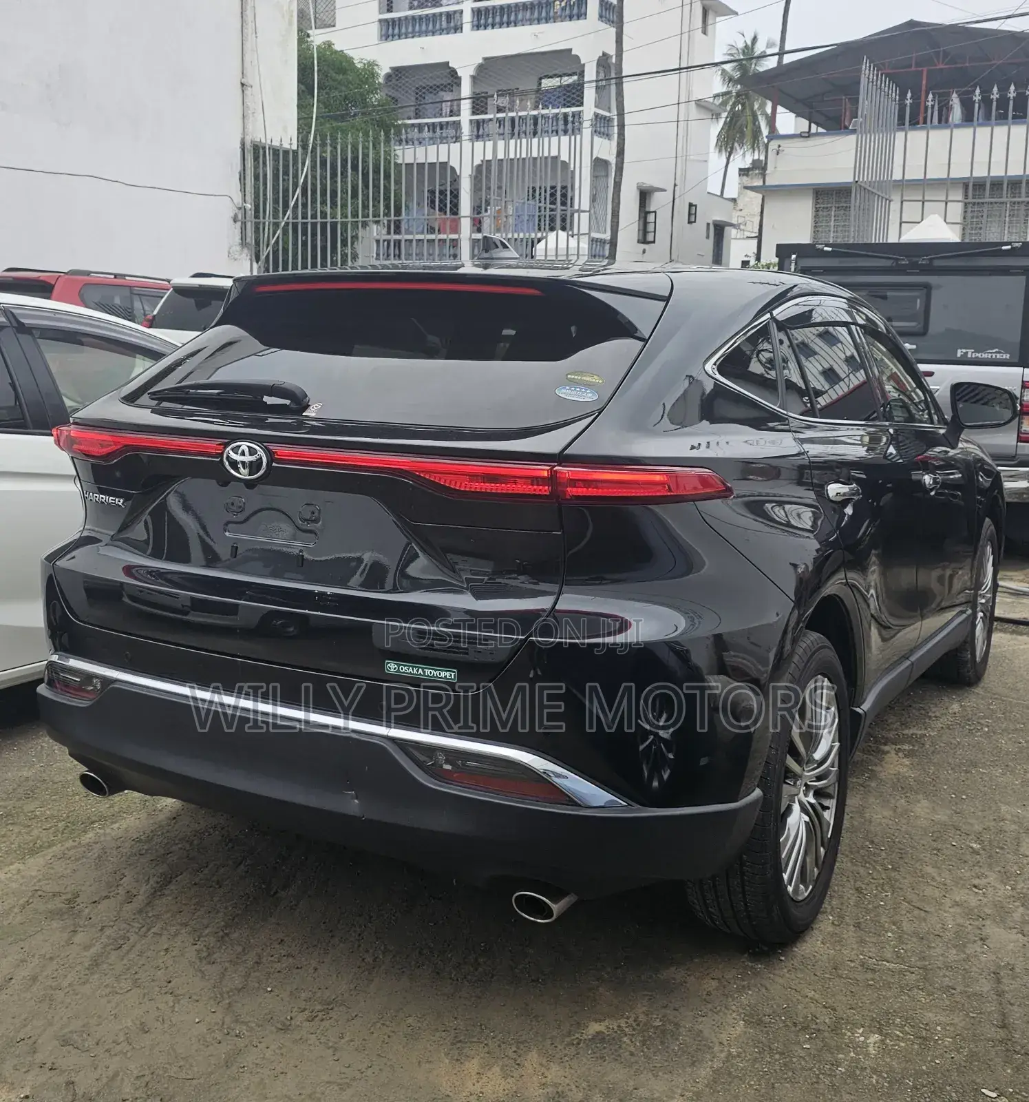 Toyota Harrier 2.0 2020 Black